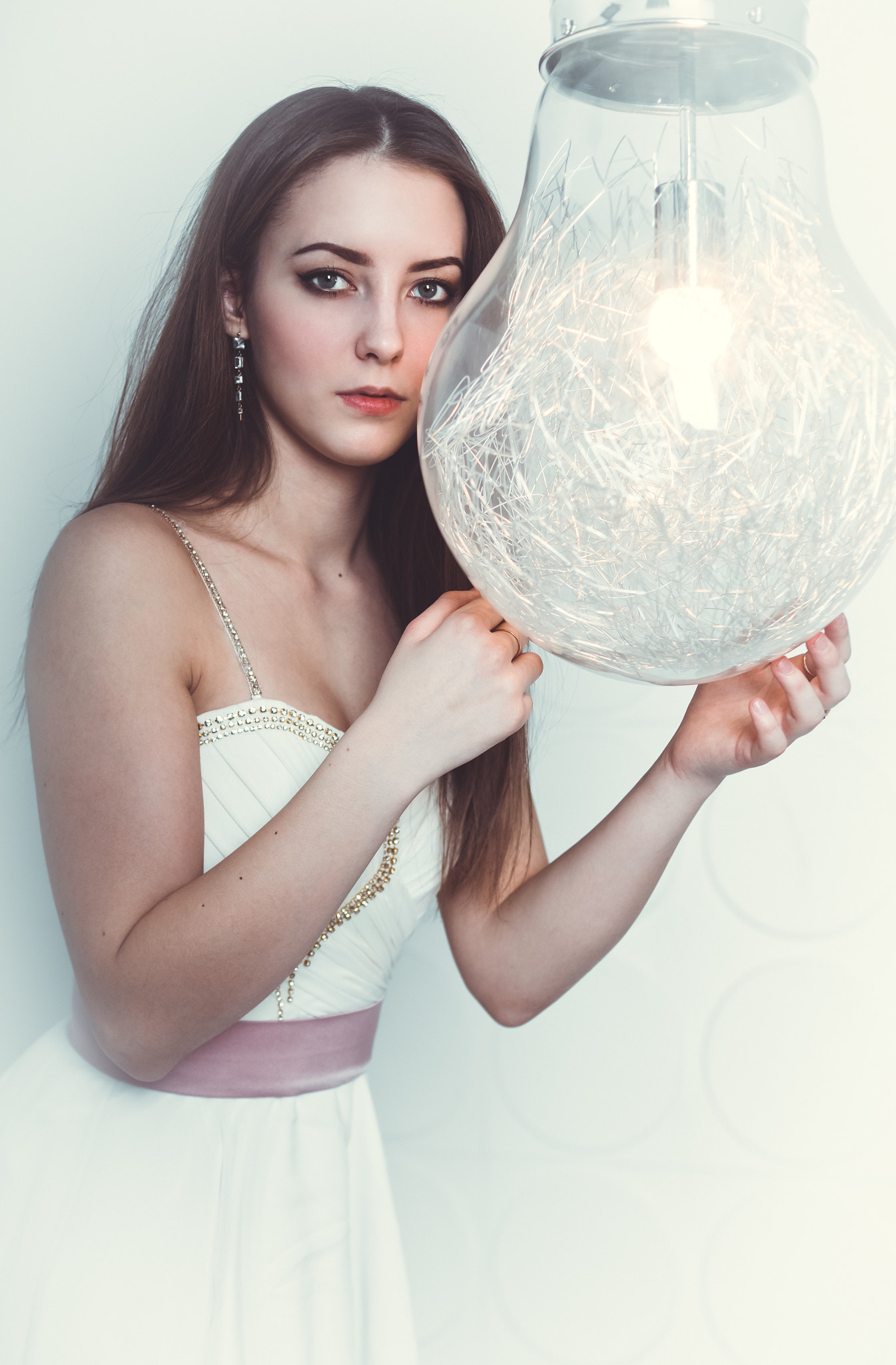 Sony DT 35mm F1.8 SAM sample photo. Keep your light photography