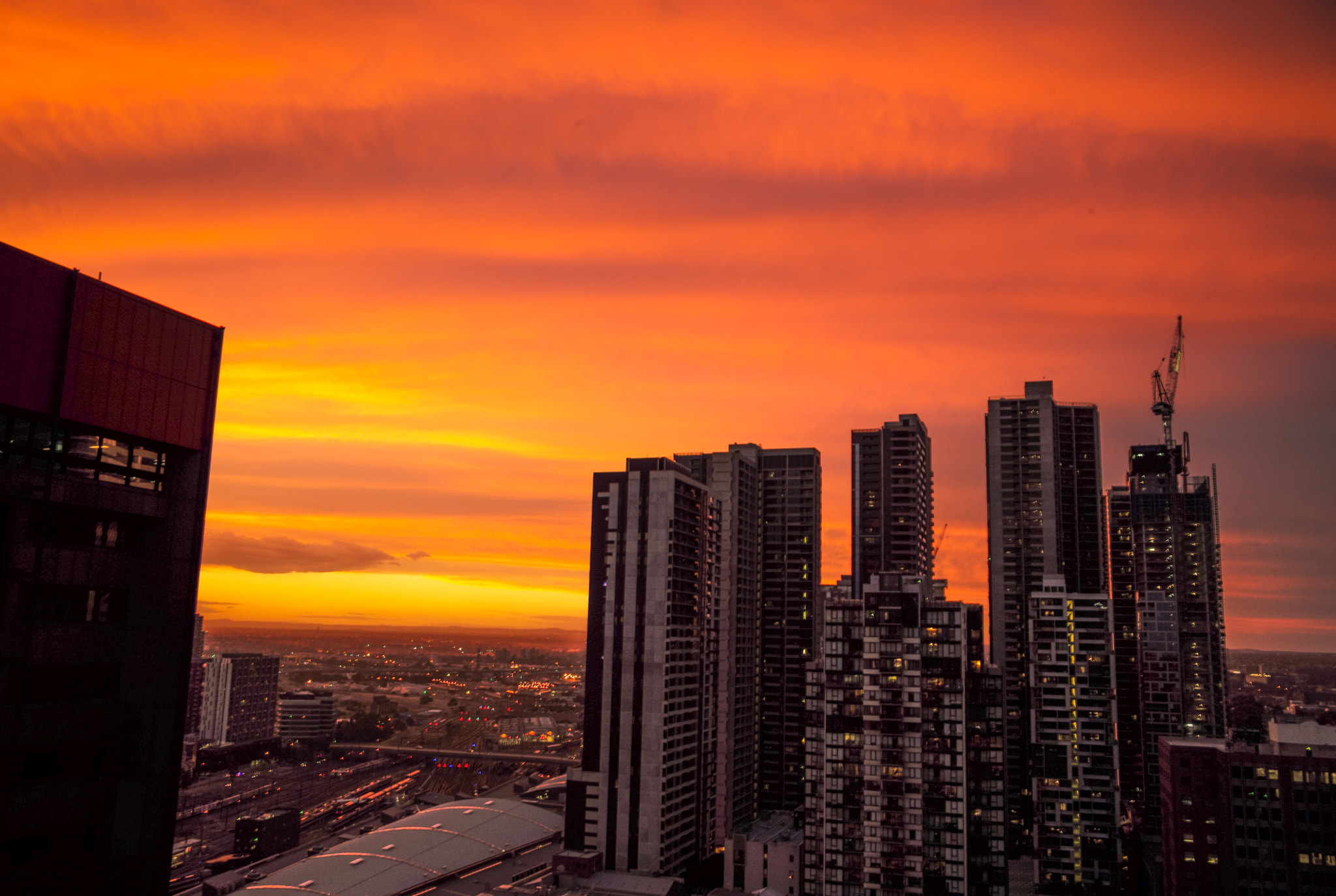 Leica M (Typ 240) + Summilux-M 1:1.4/28 ASPH. sample photo. What an amazing capture of sunset in melbourne. photography