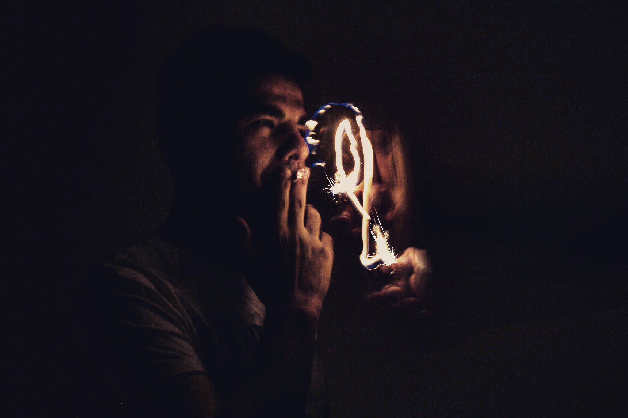 Canon EOS 700D (EOS Rebel T5i / EOS Kiss X7i) + Canon EF 50mm F1.8 II sample photo. Fire game photography