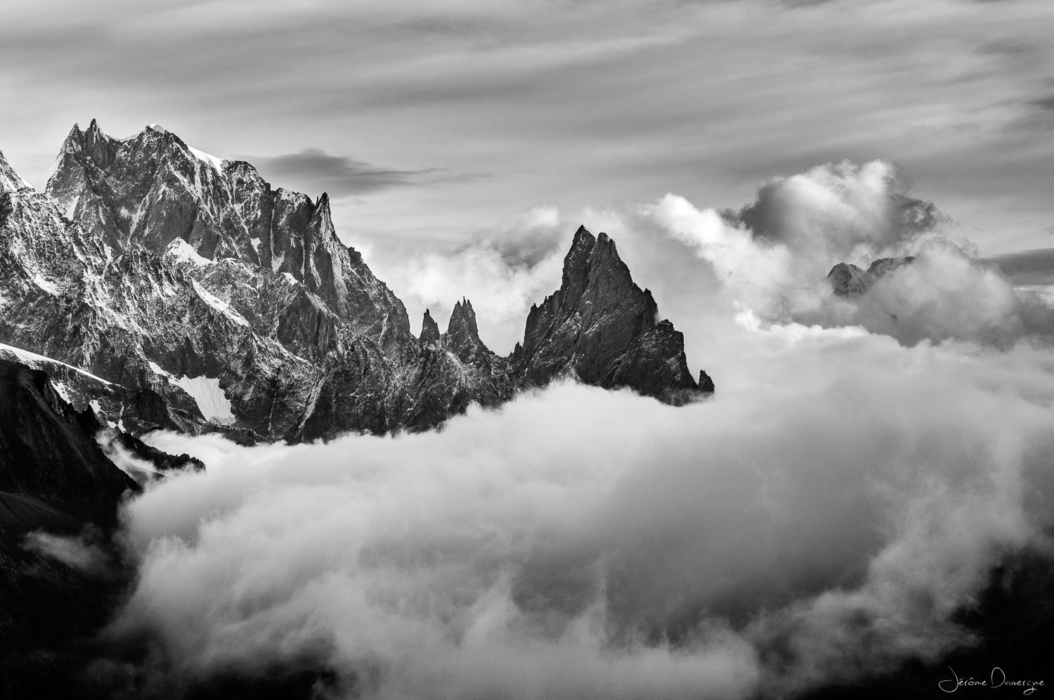 Nikon D300S + Sigma 70-200mm F2.8 EX DG OS HSM sample photo. Aiguille noire de peuterey photography