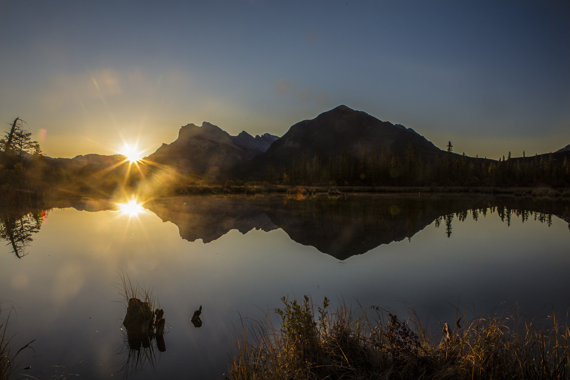 Canon EF 24-70mm F2.8L USM sample photo. Vermillion lakes sunrise reflection photography