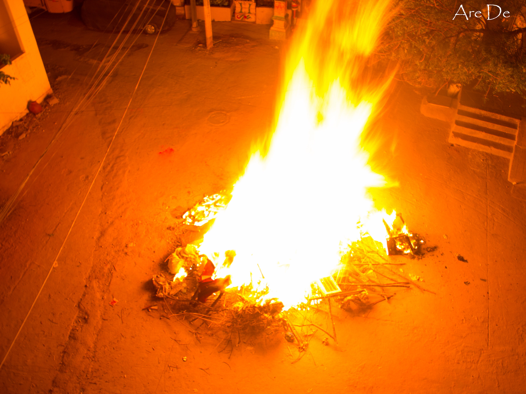 Canon EOS 550D (EOS Rebel T2i / EOS Kiss X4) sample photo. Holi bonfire photography