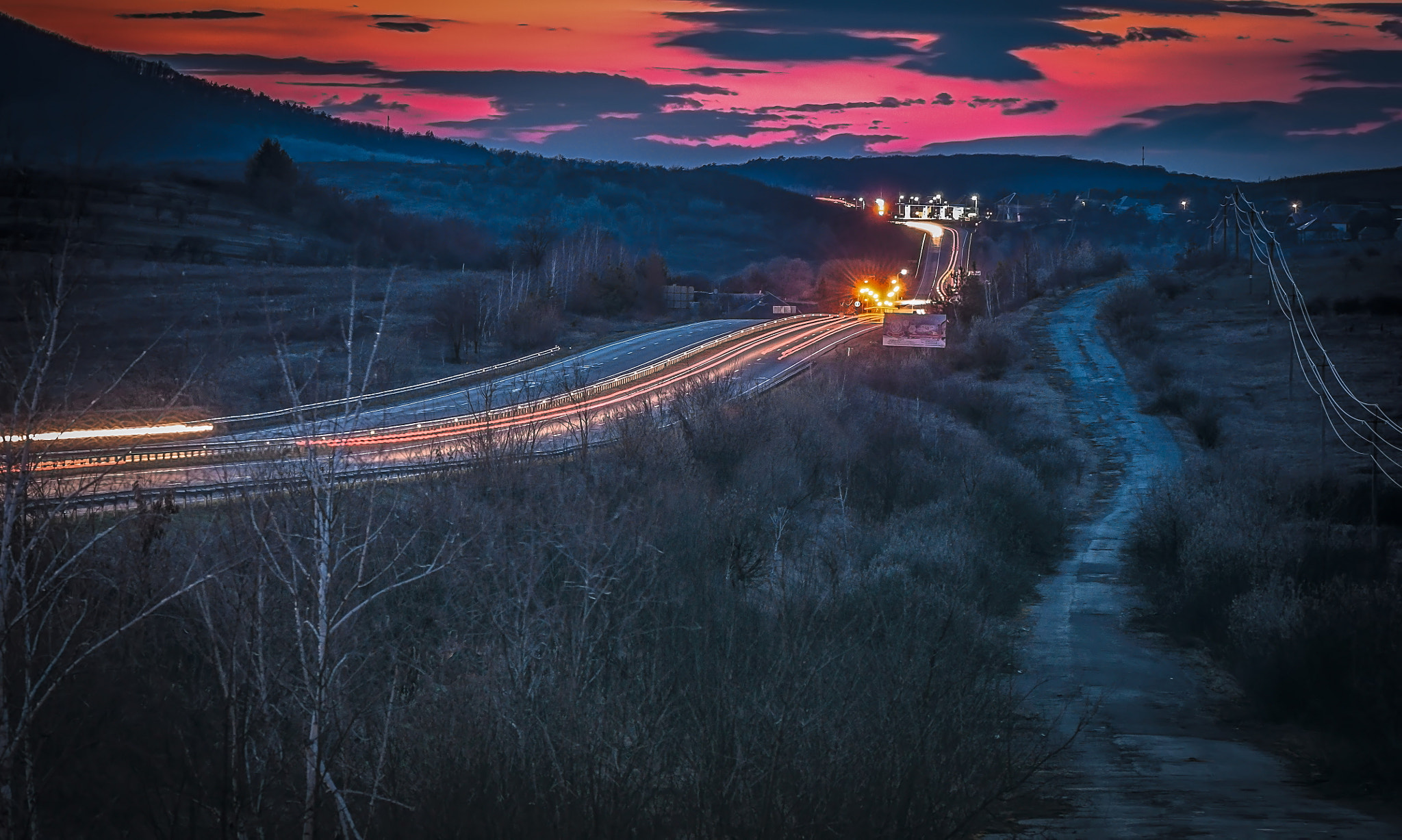 Nikon AF-S Micro-Nikkor 105mm F2.8G IF-ED VR sample photo. Night journey. Нічна дорога. photography