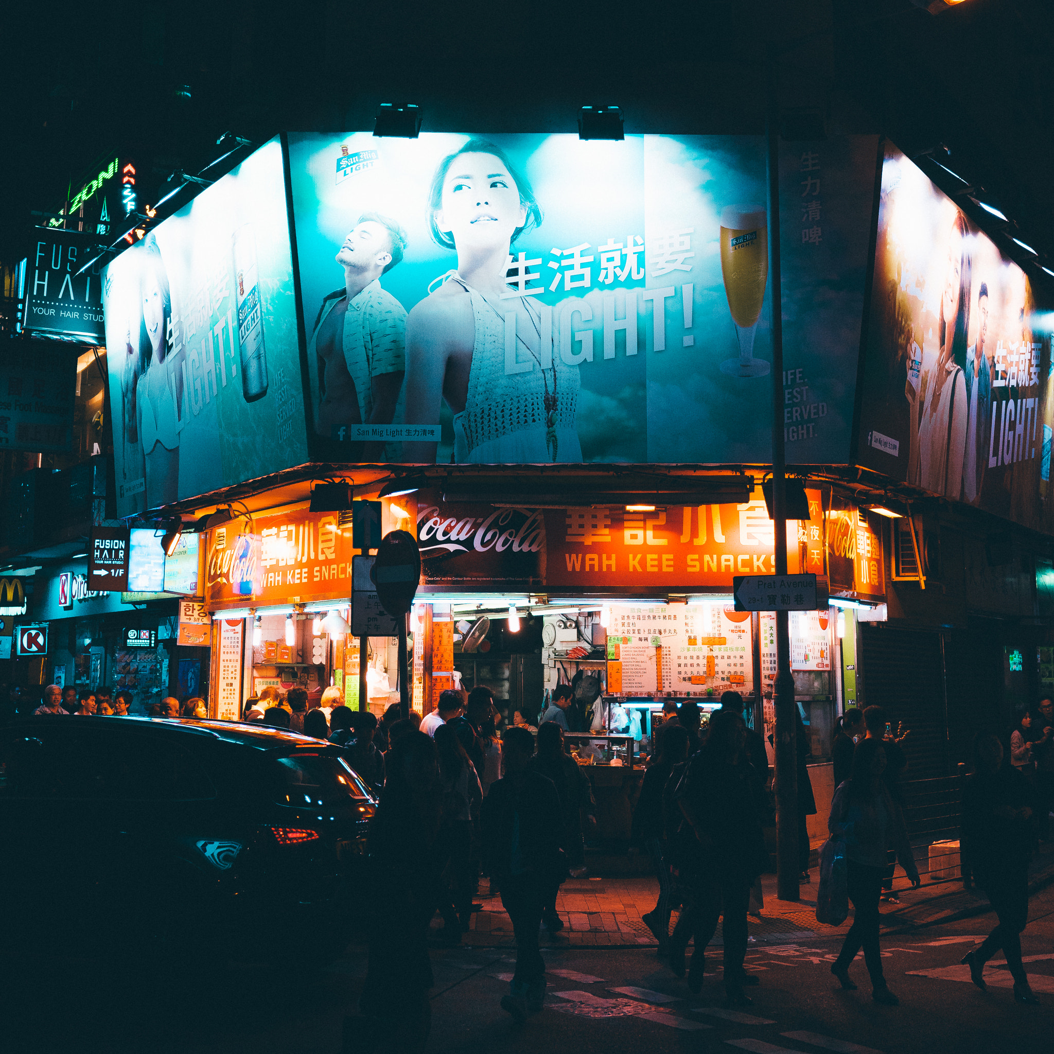 Sony a7 II + Sony Sonnar T* FE 35mm F2.8 ZA sample photo. Hong kong in squares photography