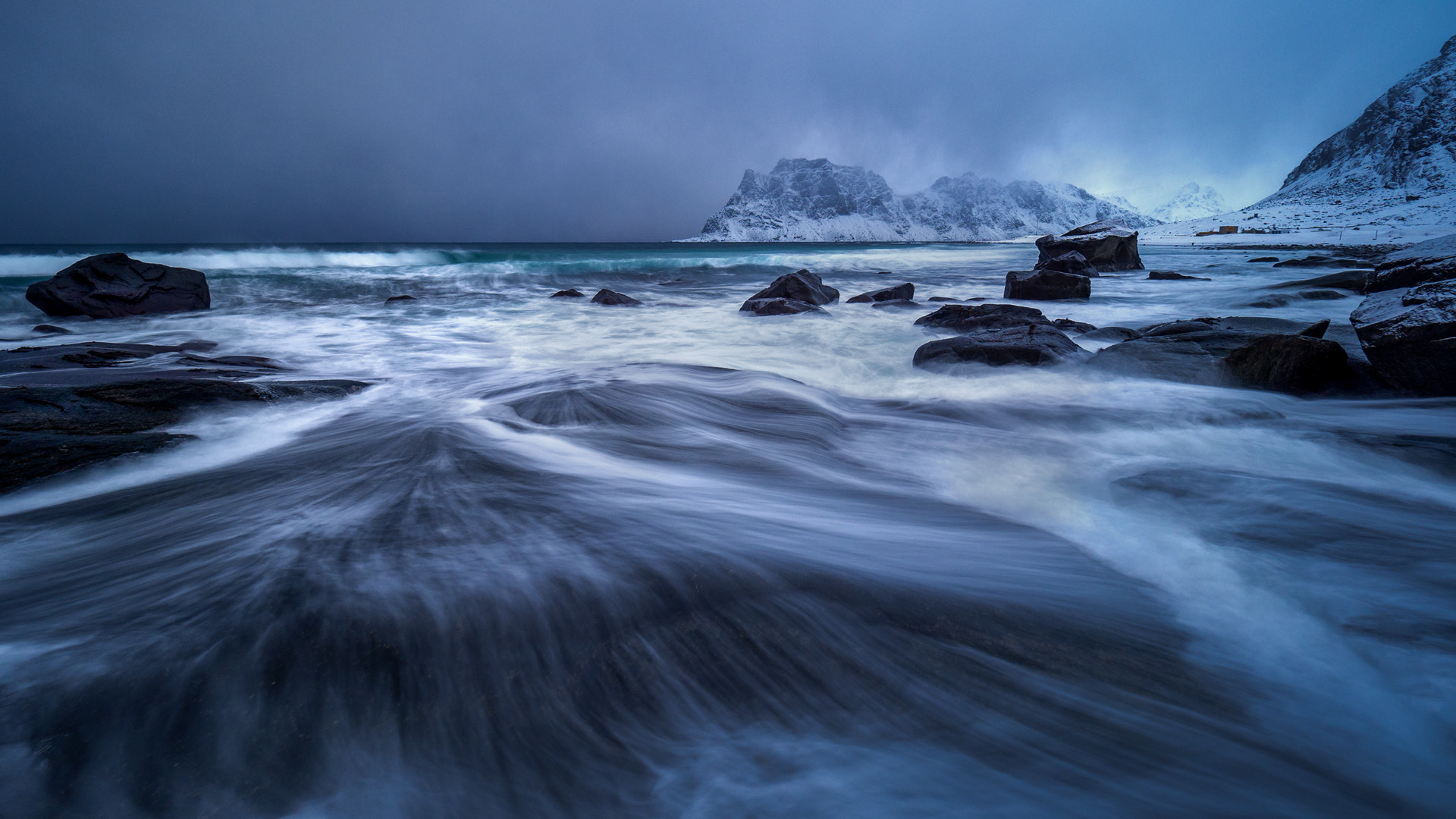 Olympus M.Zuiko Digital ED 7-14mm F2.8 PRO sample photo. Restless waters photography