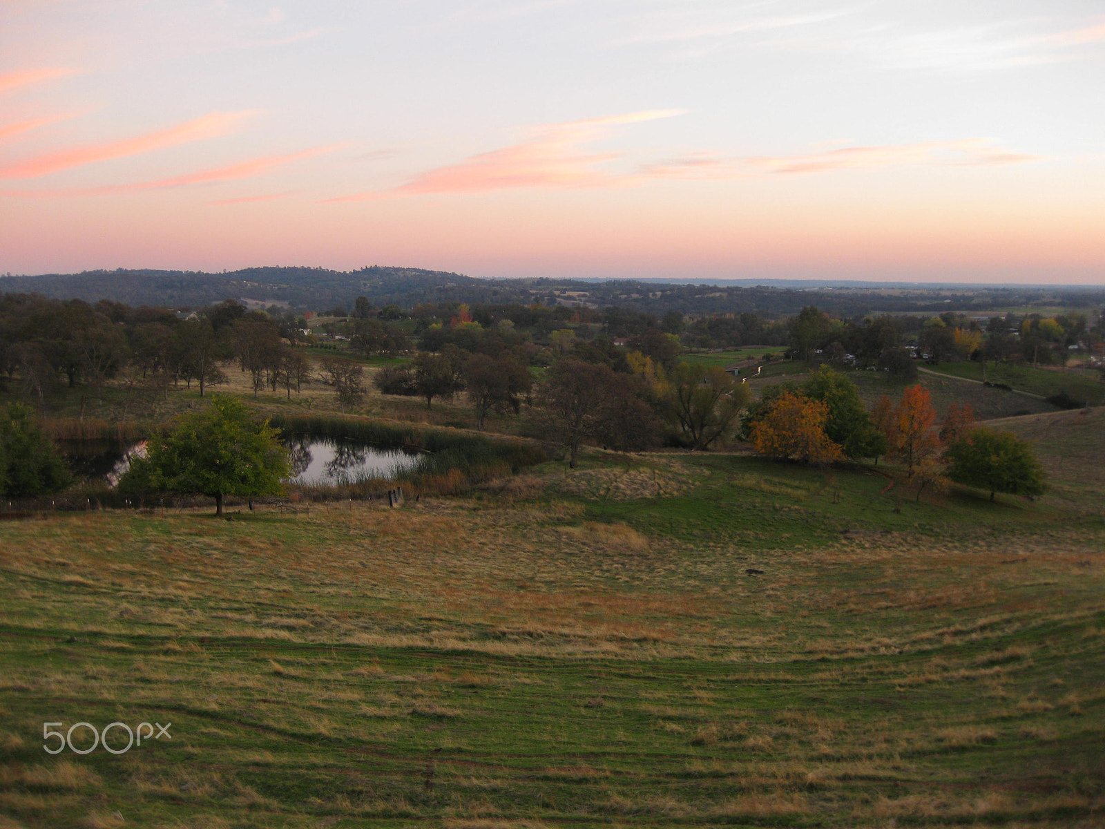 Canon PowerShot SD790 IS (Digital IXUS 90 IS / IXY Digital 95 IS) sample photo. Sunset at the farm 1 photography