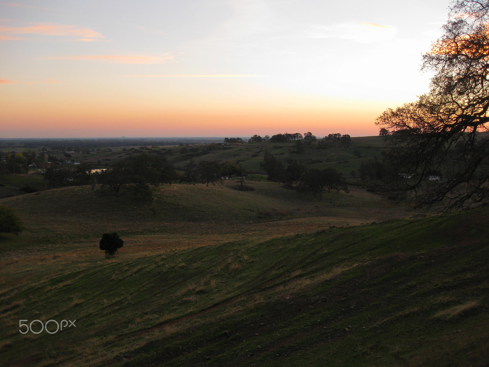 Canon PowerShot SD790 IS (Digital IXUS 90 IS / IXY Digital 95 IS) sample photo. Sunset at the farm 3 photography