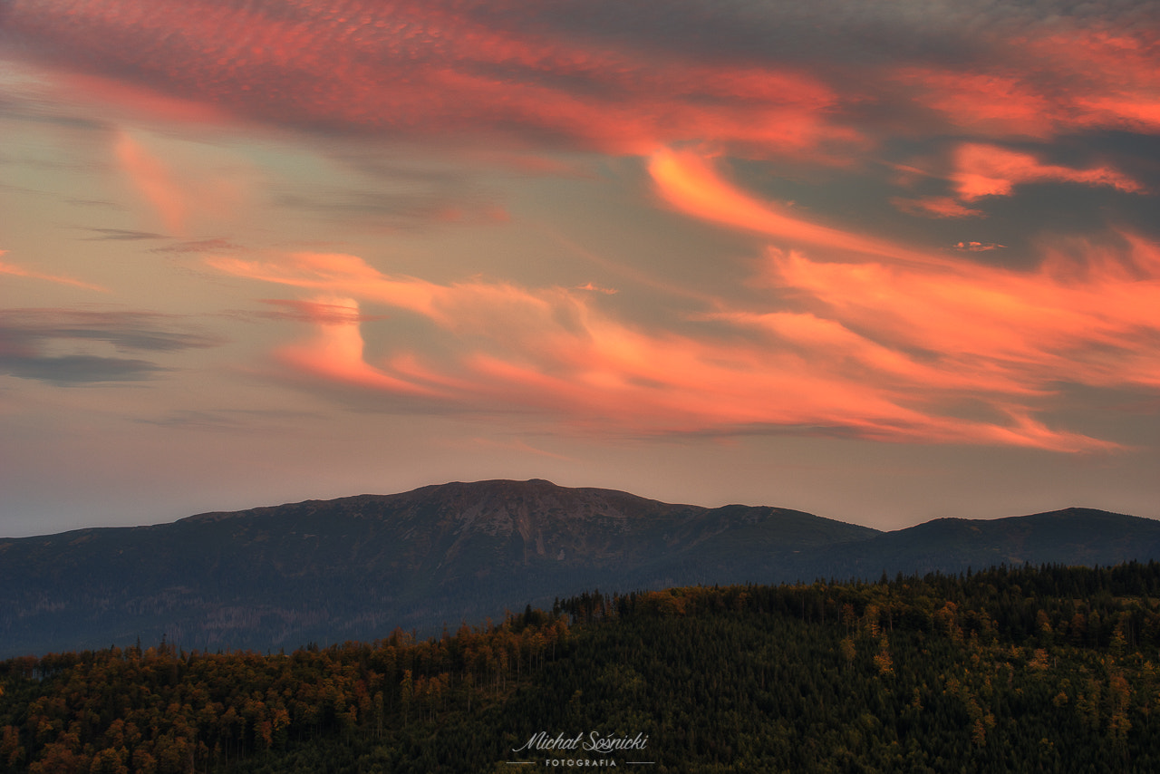 Pentax K-1 + Sigma 50-500mm F4.5-6.3 DG OS HSM sample photo. Babia góra o zachodzie słońca. photography