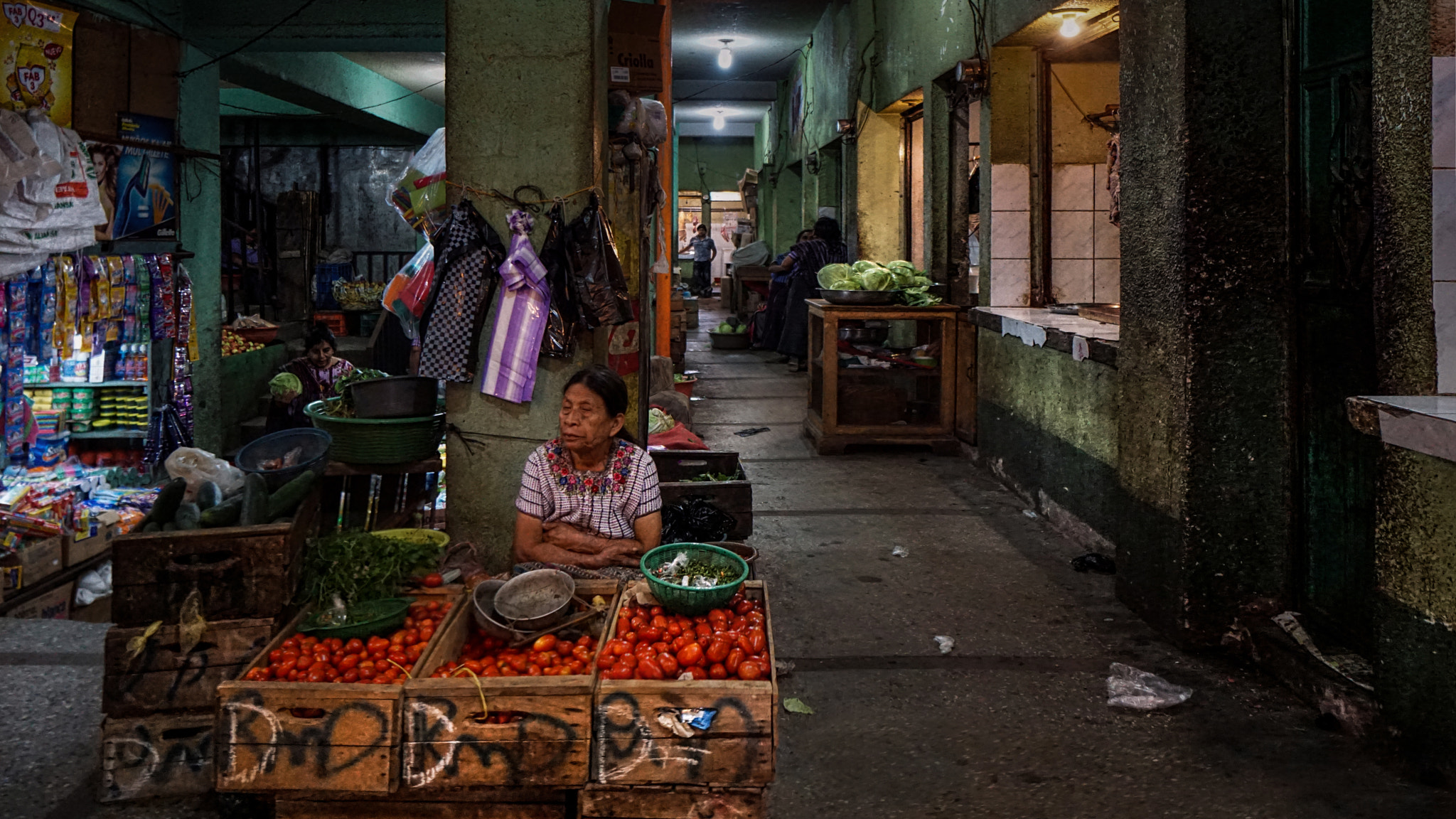 Sony a6000 + Sony E 10-18mm F4 OSS sample photo. Tomates photography