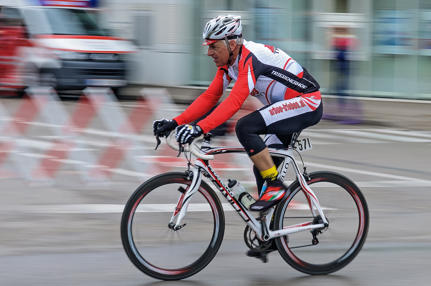 Nikon D300S sample photo. Cyclist photography