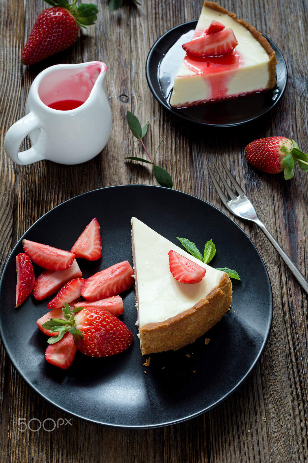 Nikon D7100 + Nikon AF-S Nikkor 50mm F1.4G sample photo. Strawberry cheesecake photography