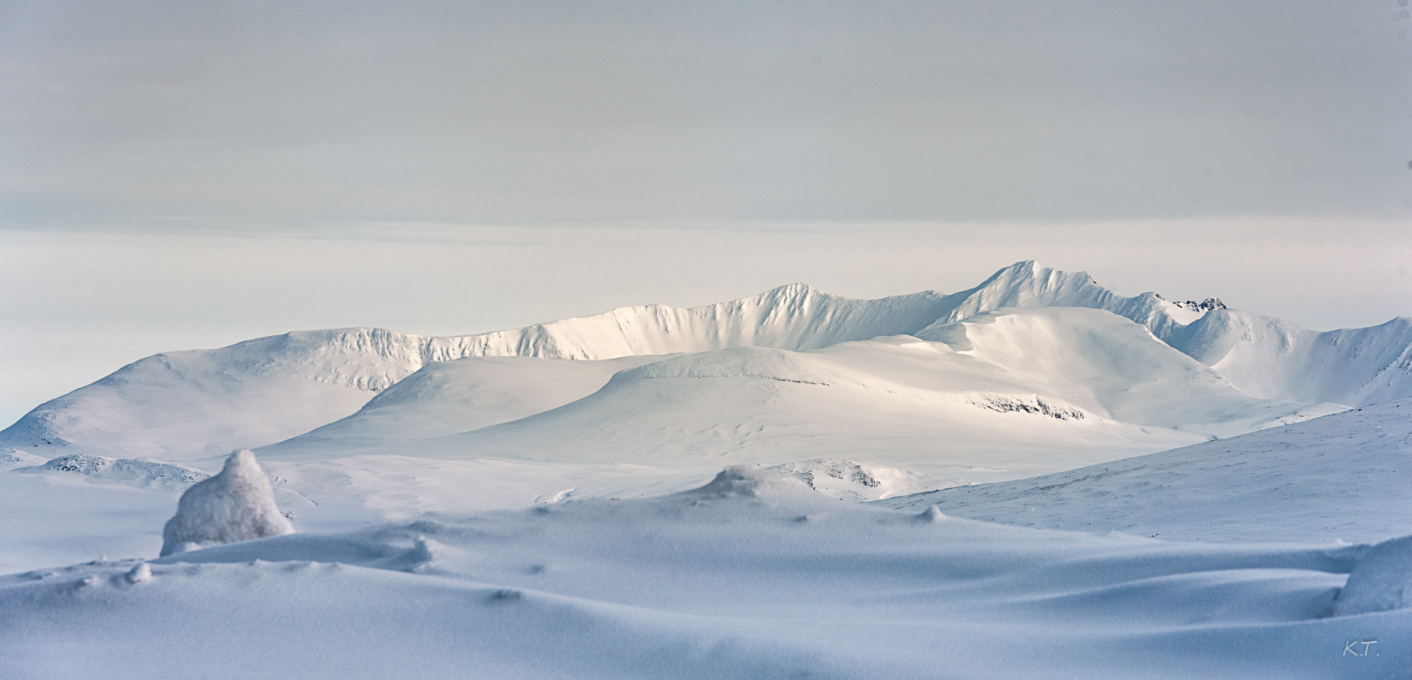 Nikon D610 + Sigma 70-200mm F2.8 EX DG OS HSM sample photo. The edge of norway photography