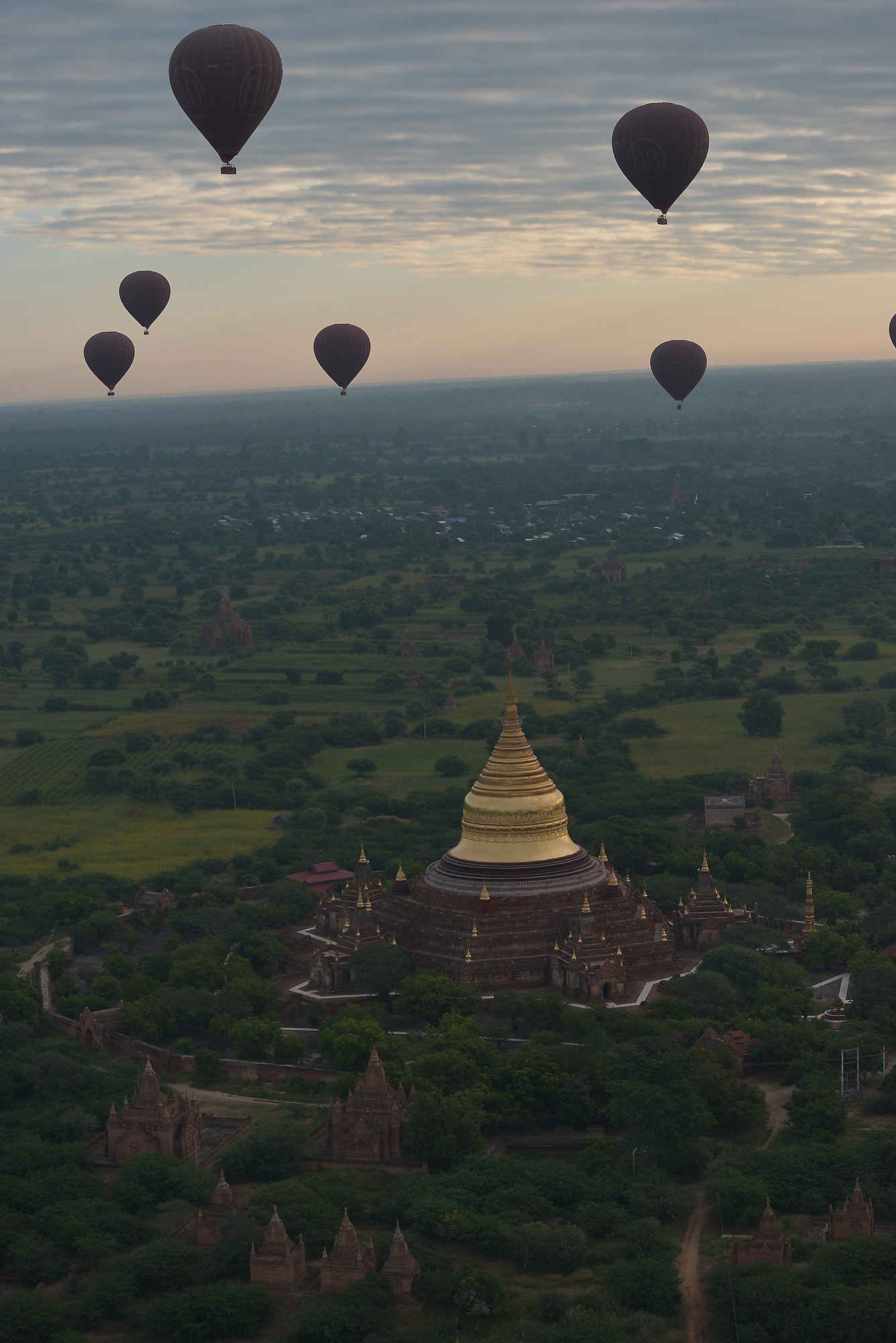 Nikon AF-S Nikkor 70-200mm F4G ED VR sample photo. Bagan photography