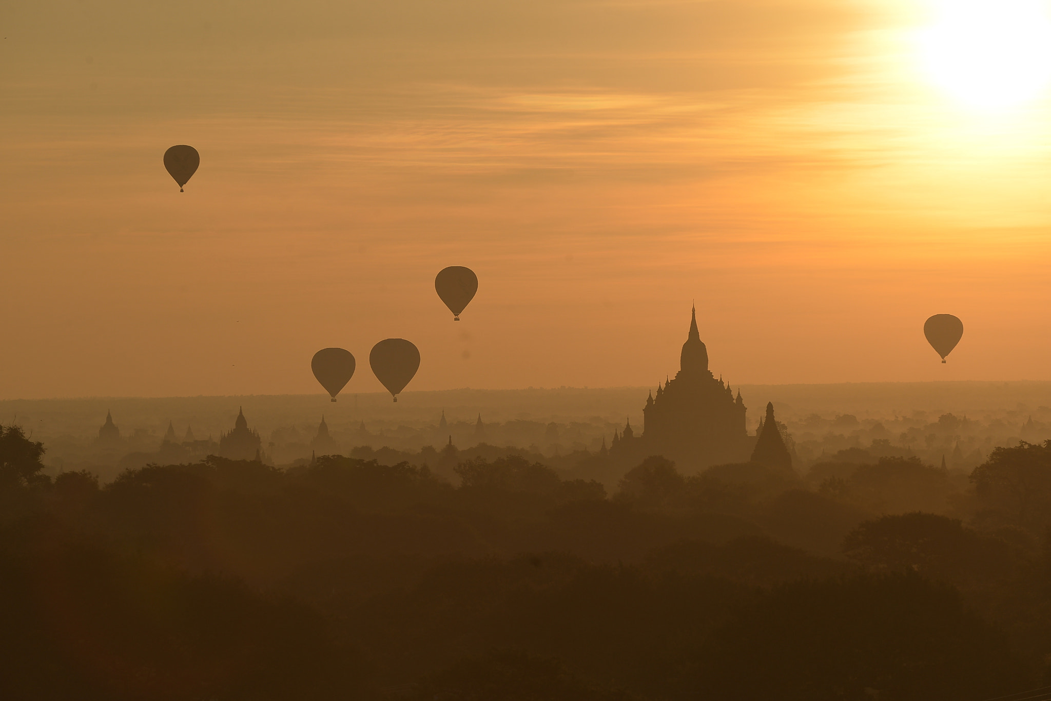 Nikon AF-S Nikkor 70-200mm F4G ED VR sample photo. Bagan photography