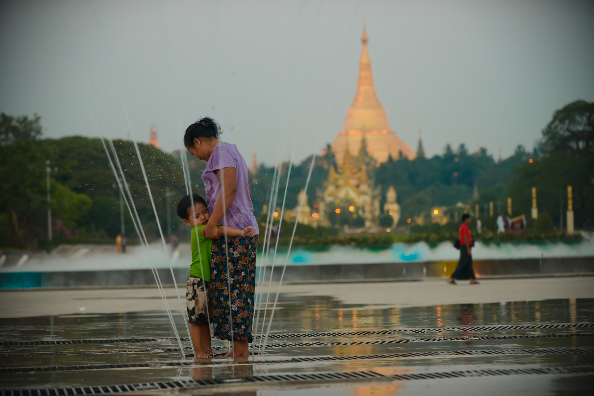 Nikon D800 sample photo. Shwedagon photography