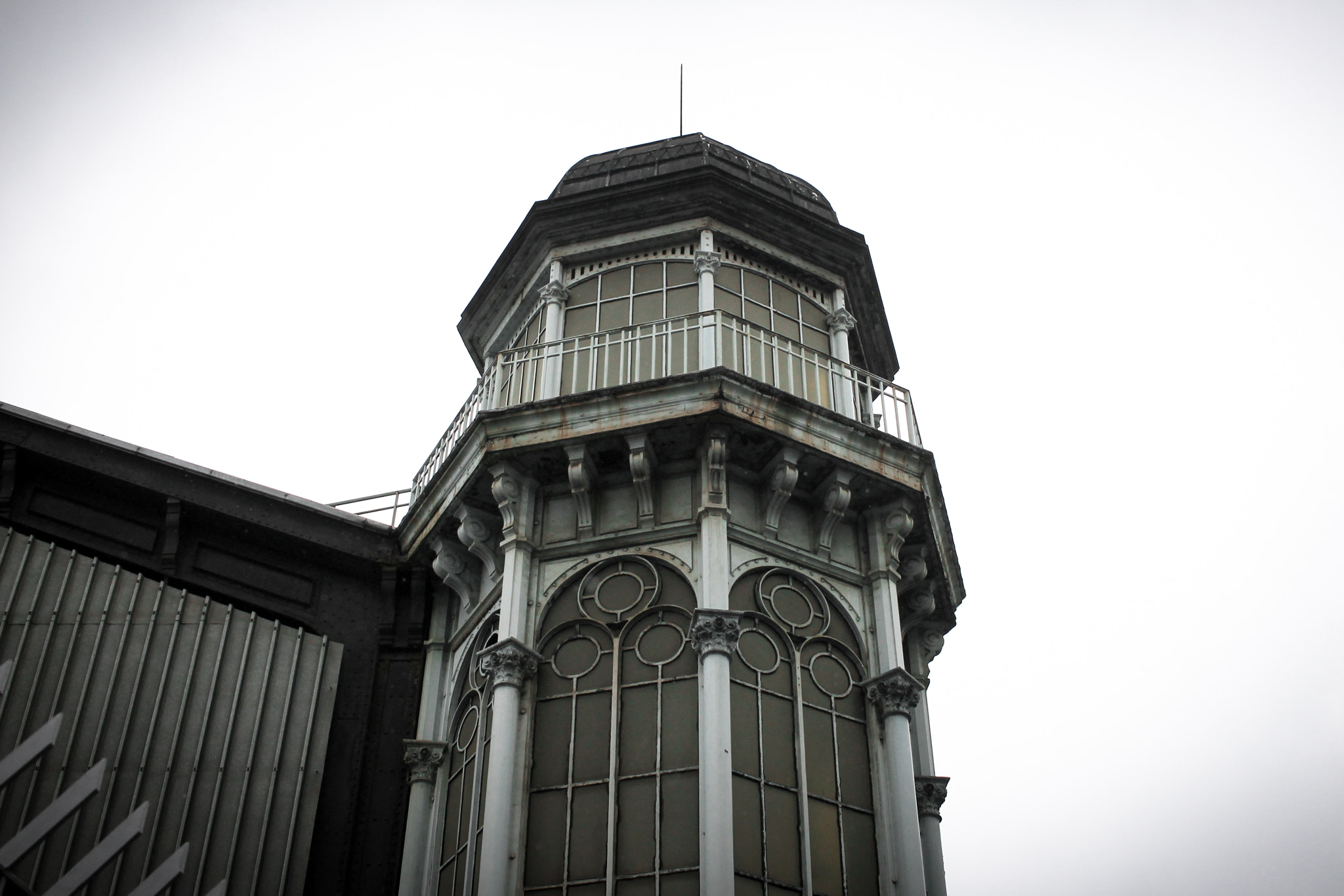 Canon EF-S 24mm F2.8 STM sample photo. Gare paris photography