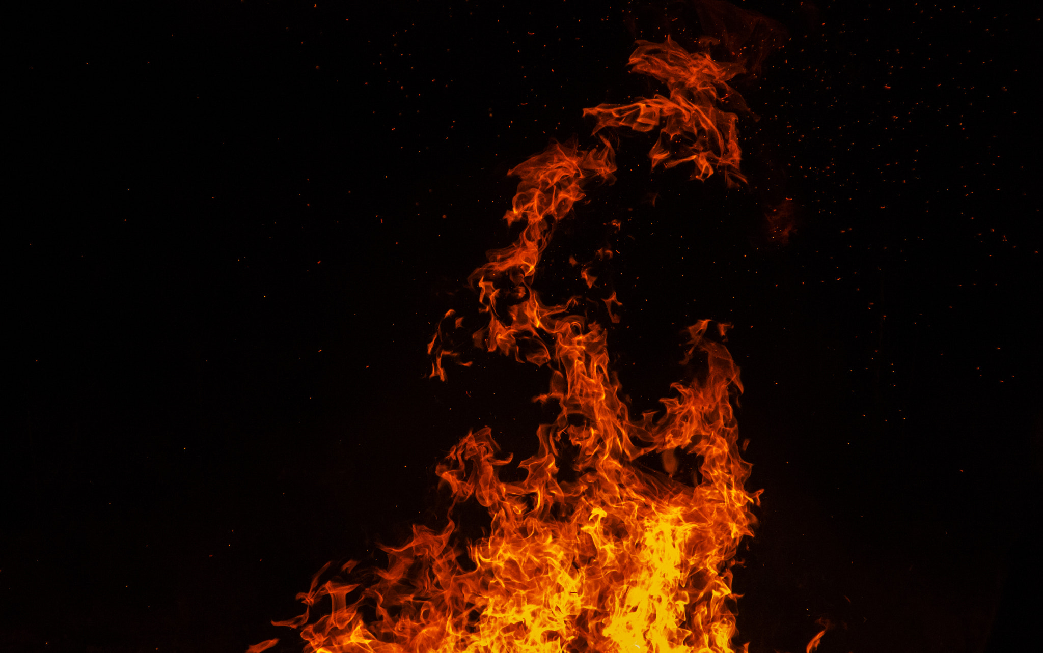 Nikon AF-S Nikkor 24-120mm F4G ED VR sample photo. Fire photography