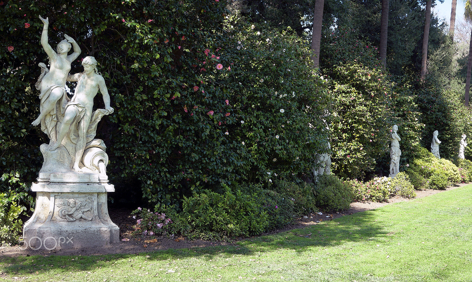 Samsung NX500 + Samsung NX 16-50mm F3.5-5.6 Power Zoom ED OIS sample photo. Huntington gardens sculpture lawn 2017 photography