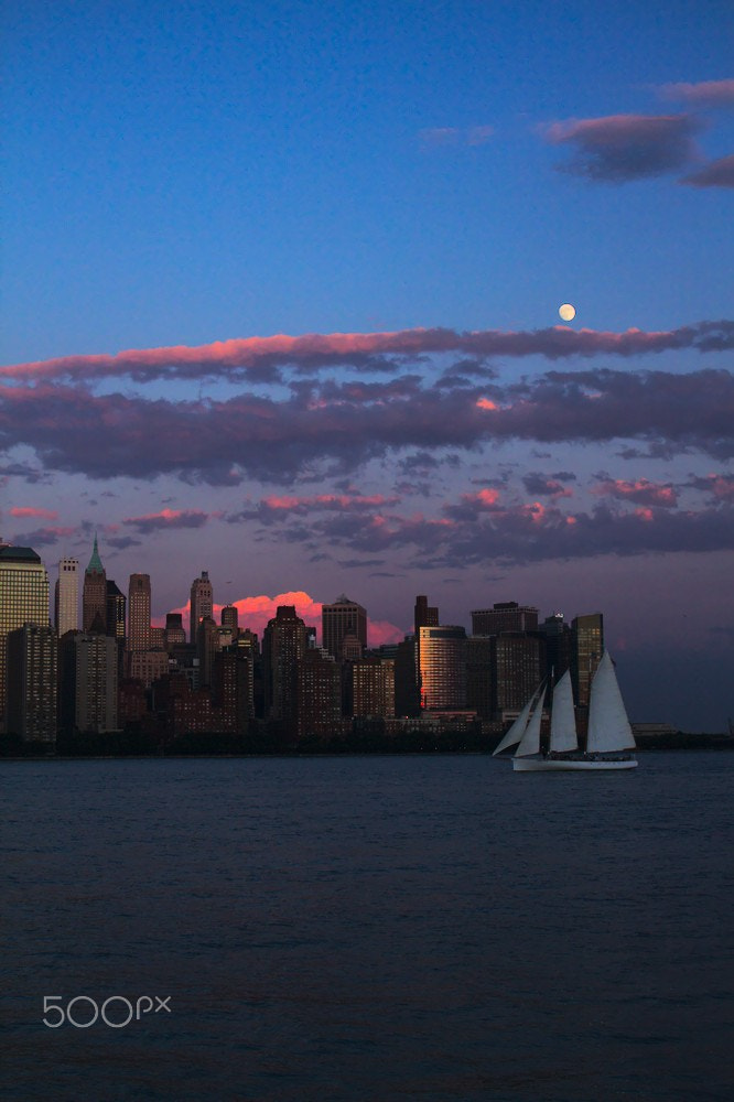 Canon EOS 7D + Canon EF-S 18-55mm F3.5-5.6 II sample photo. Sunset on new york, from new jersey photography