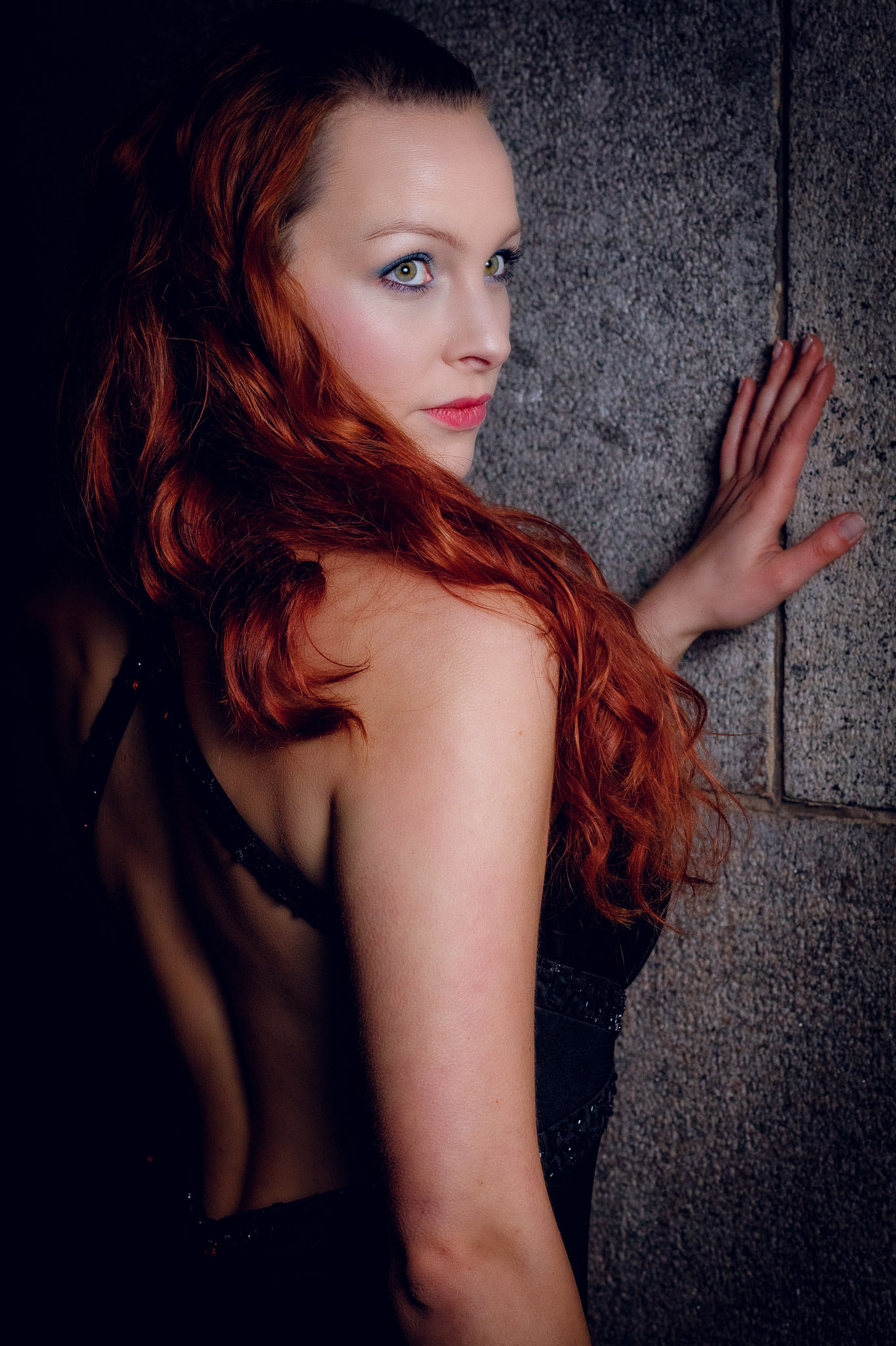 Canon EF 85mm F1.2L II USM sample photo. Lady with red hair photography