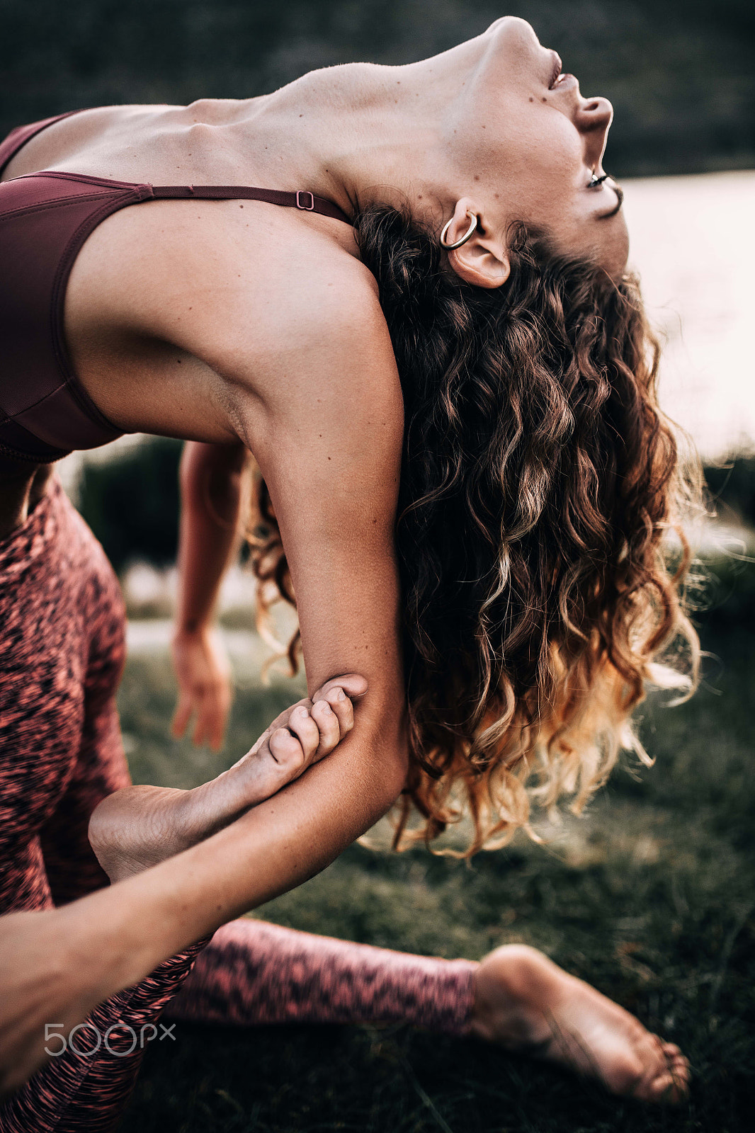 Canon EOS 5DS + Sigma 35mm F1.4 DG HSM Art sample photo. Young women doing flexible yoga exercise photography