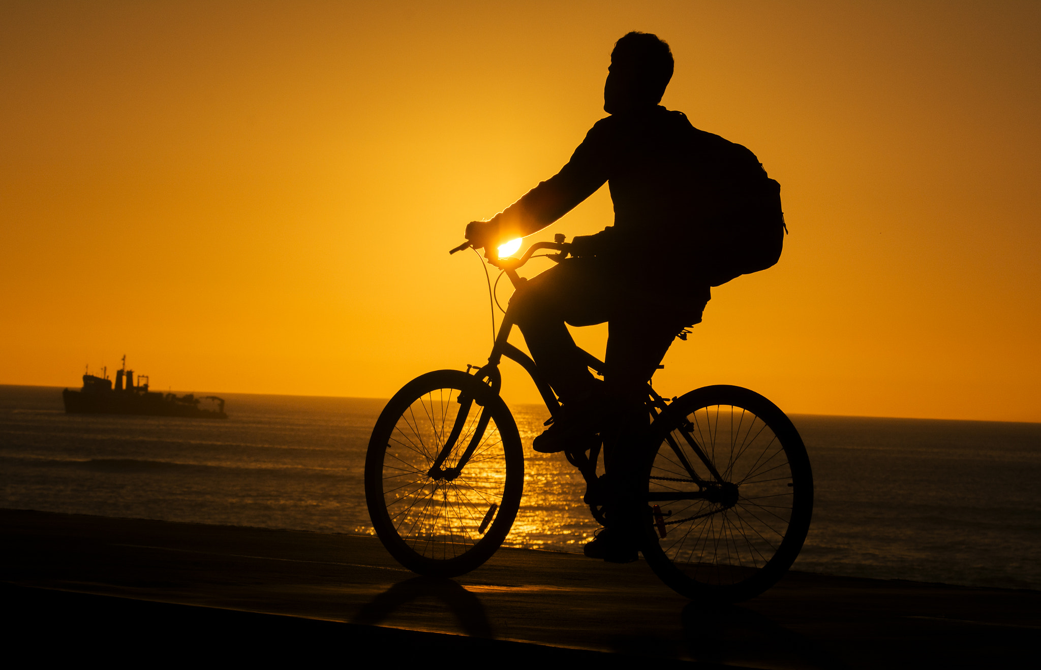 Nikon AF-S Nikkor 70-200mm F2.8G ED VR II sample photo. Sport at sunset photography