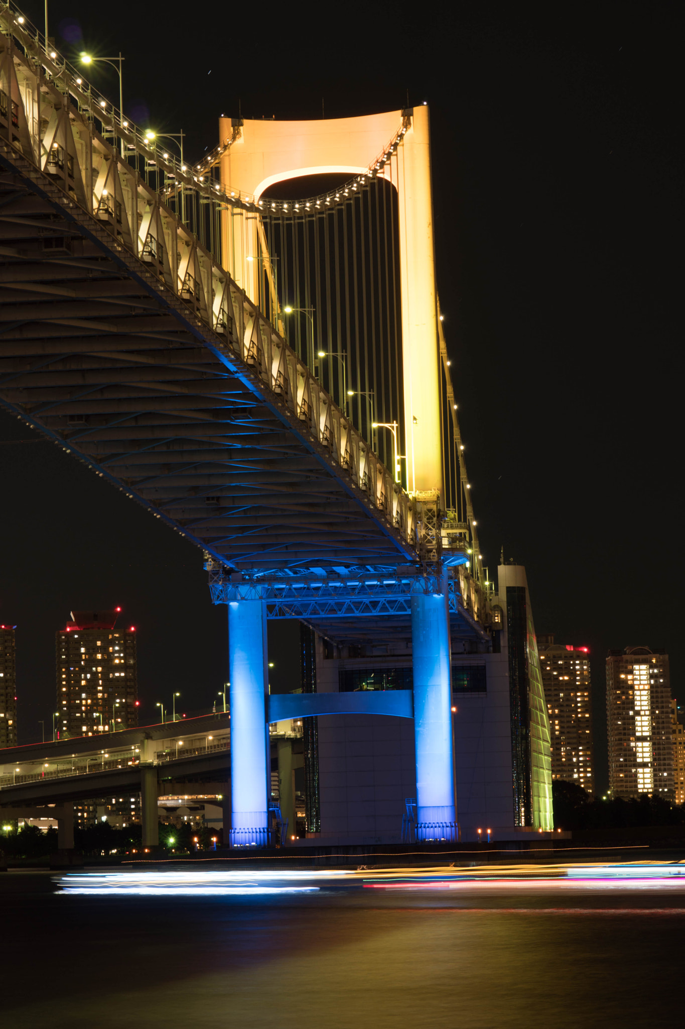 Sony a6300 + Sony FE 70-200mm F4 G OSS sample photo. Rainbow bridge photography