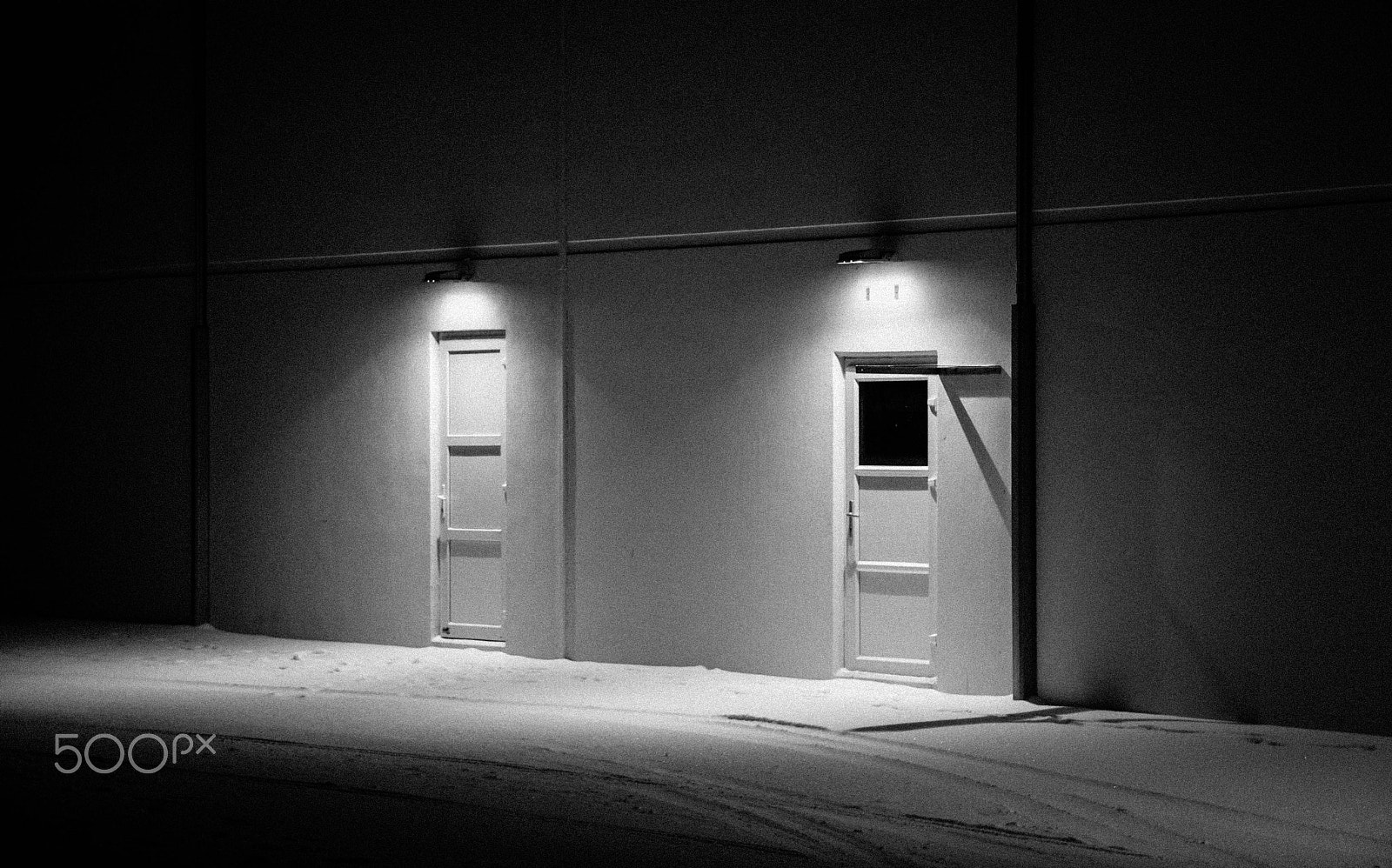 Canon EOS 70D sample photo. Warehouse doors, grindavik dock photography