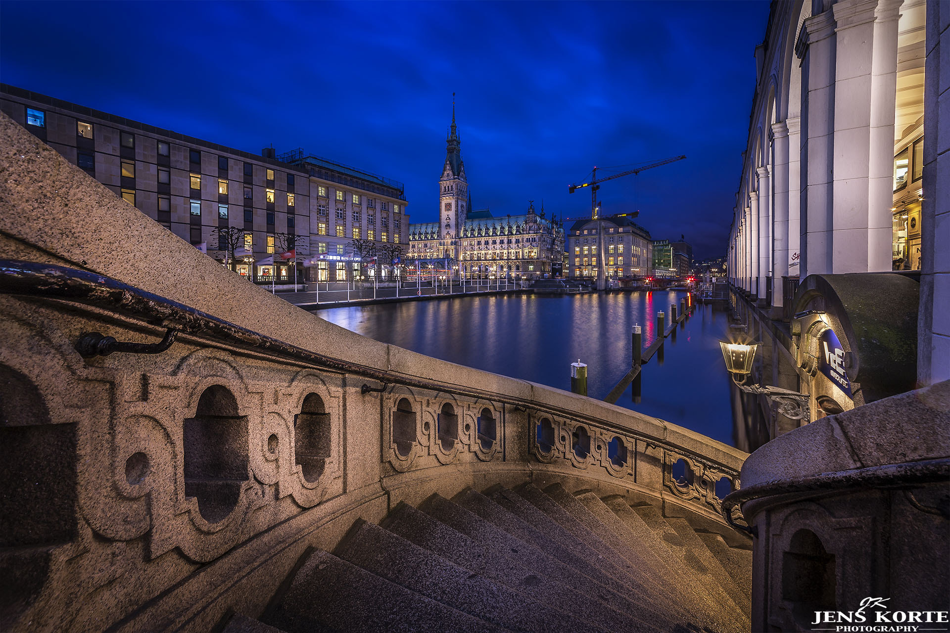 Sigma 12-24mm F4.5-5.6 II DG HSM sample photo. Town hall hamburg photography