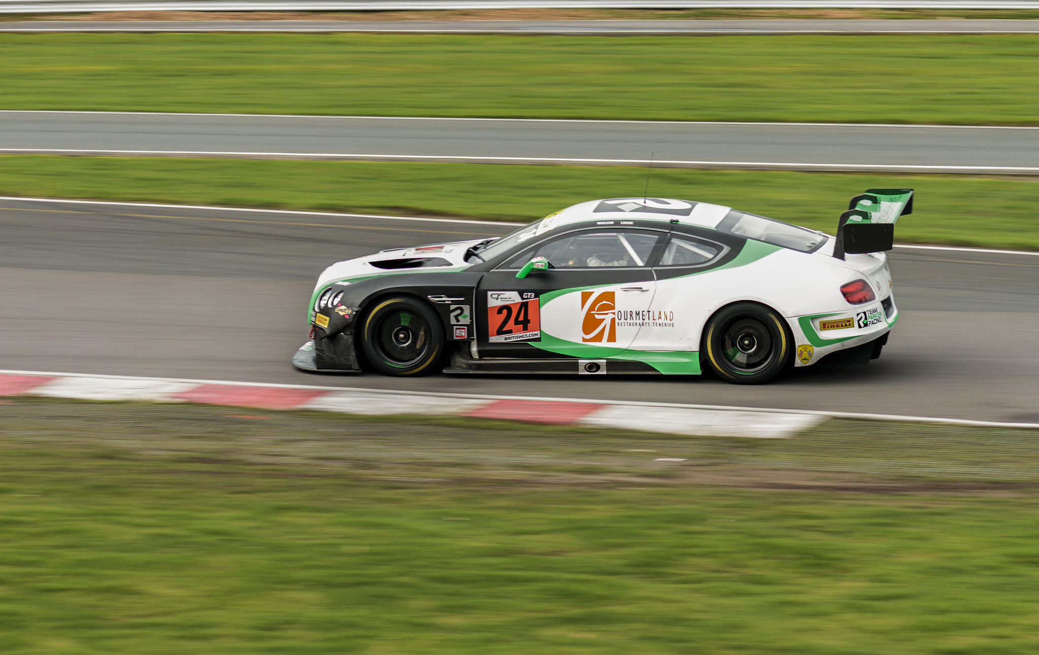 Canon EOS 7D + EF75-300mm f/4-5.6 sample photo. Team parker bentley continental gt3 old hall photography