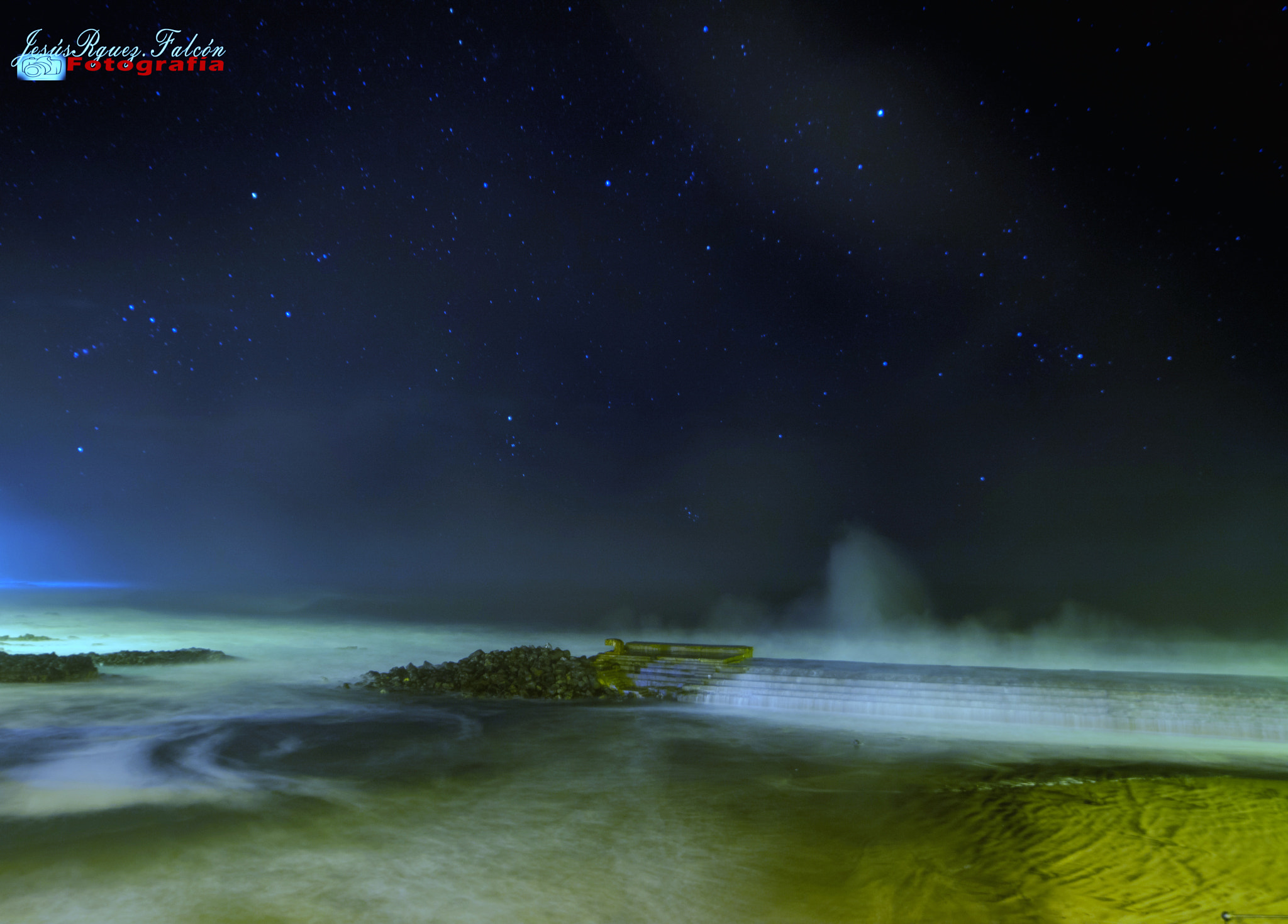 Samyang 14mm F2.8 ED AS IF UMC sample photo. The dark night photography
