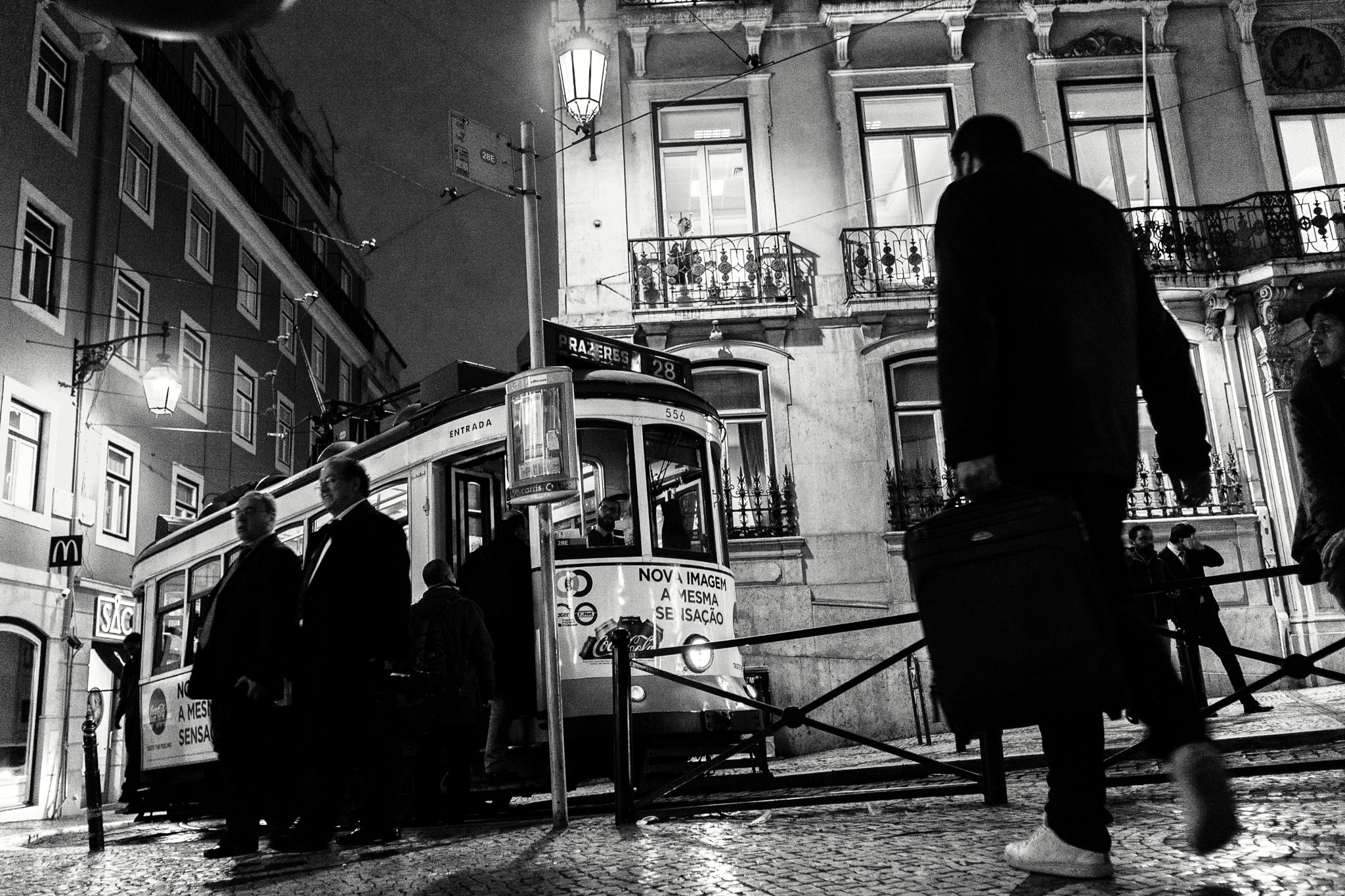 Sony a6000 + Sigma 19mm F2.8 EX DN sample photo. Timeless lisbon ride #3 photography