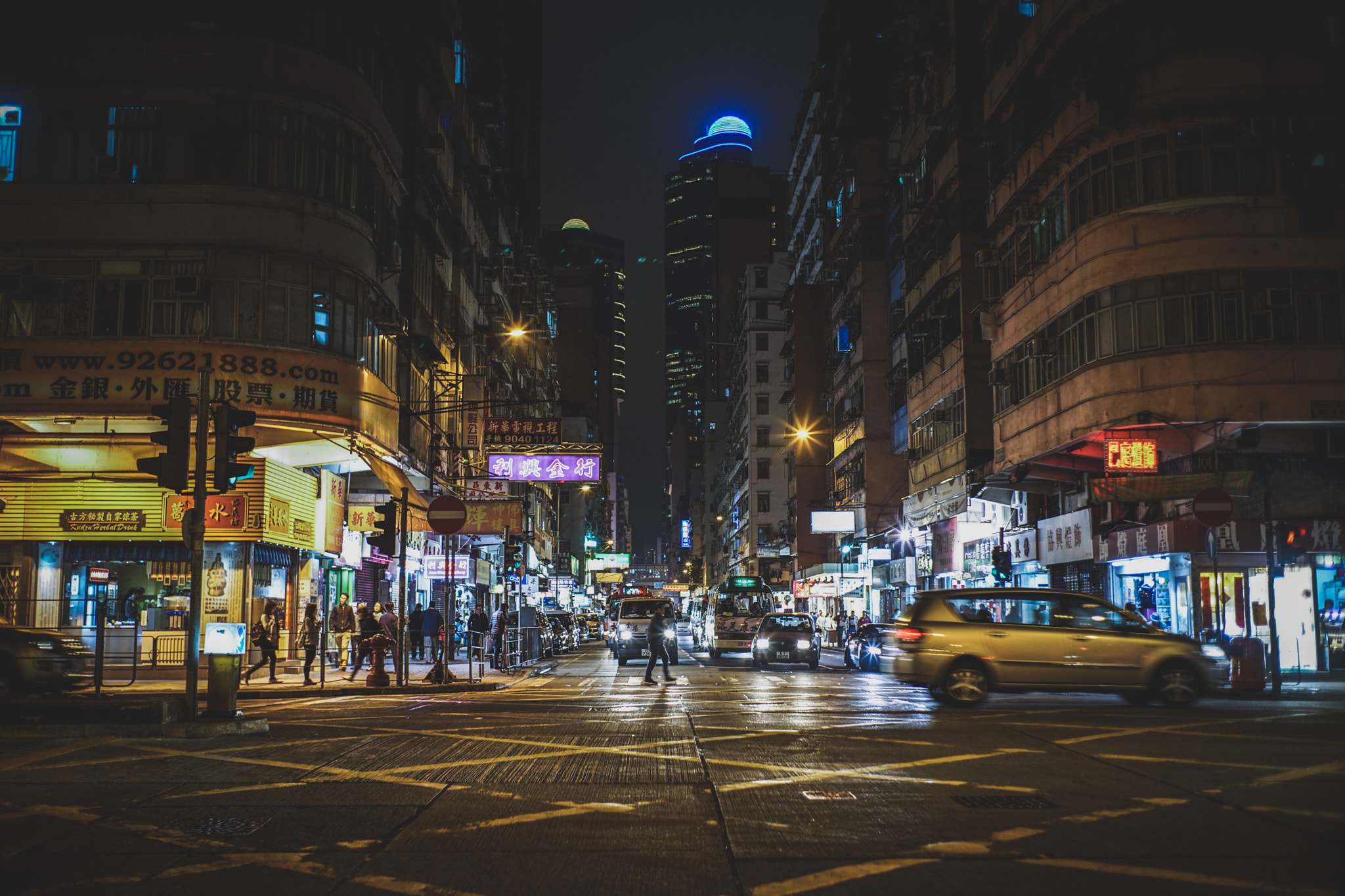DT 40mm F2.8 SAM sample photo. Shanghai street photography