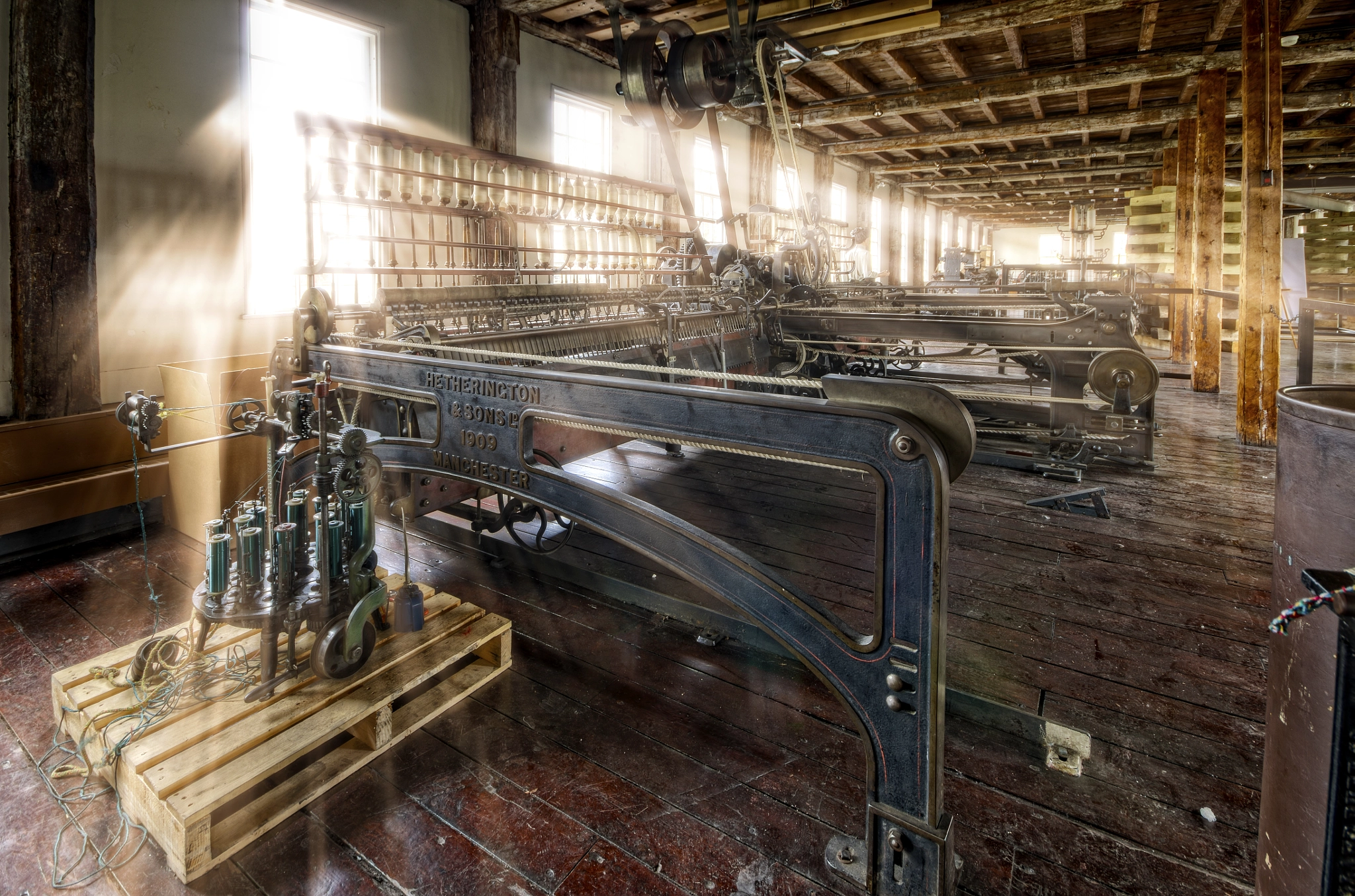 Sigma AF 10-20mm F4-5.6 EX DC sample photo. Ghosts in the machines photography