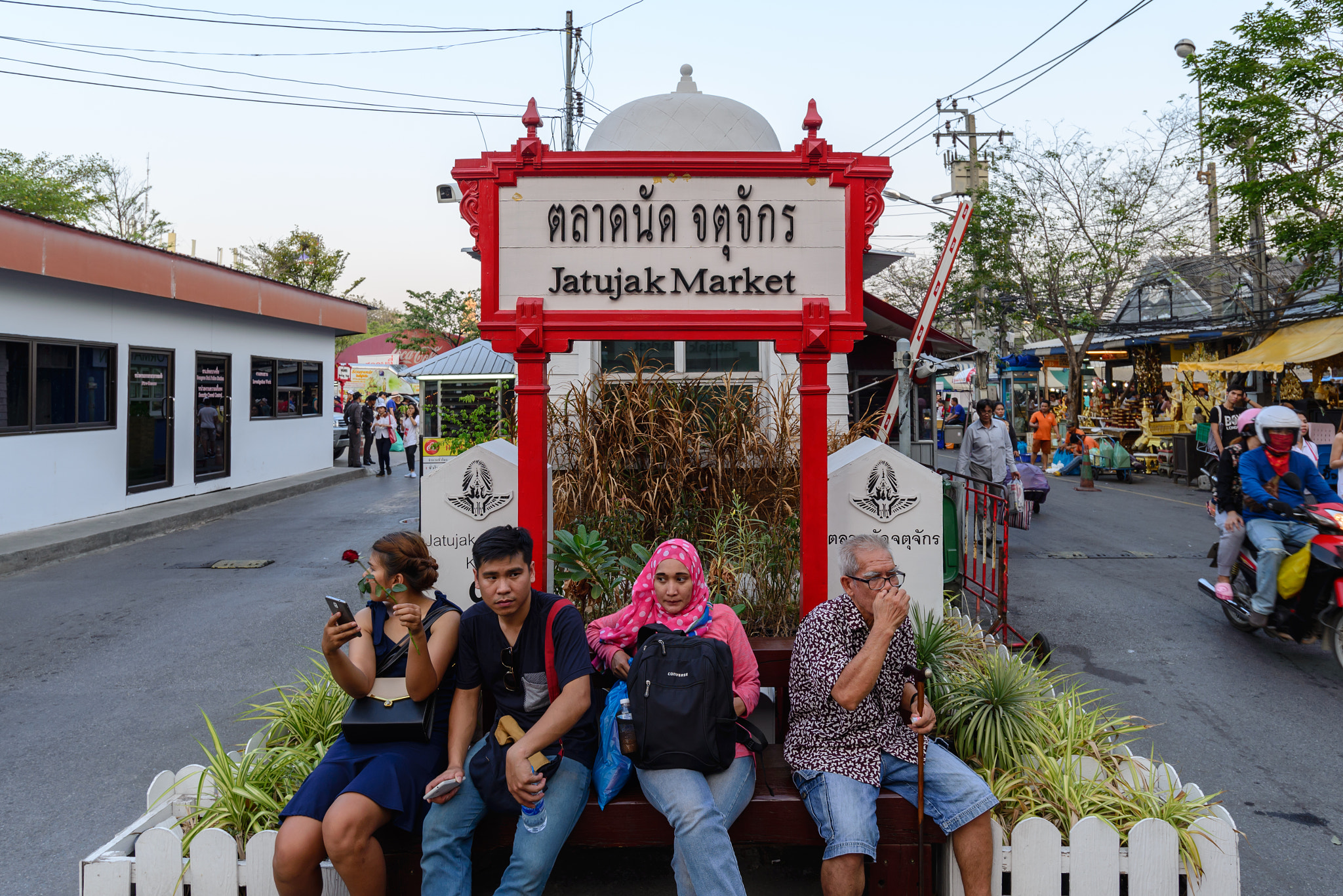 Nikon AF-S Nikkor 18-35mm F3.5-4.5G ED sample photo. Bangkok, thailand - 2016 february 14: many peoples are chilling photography