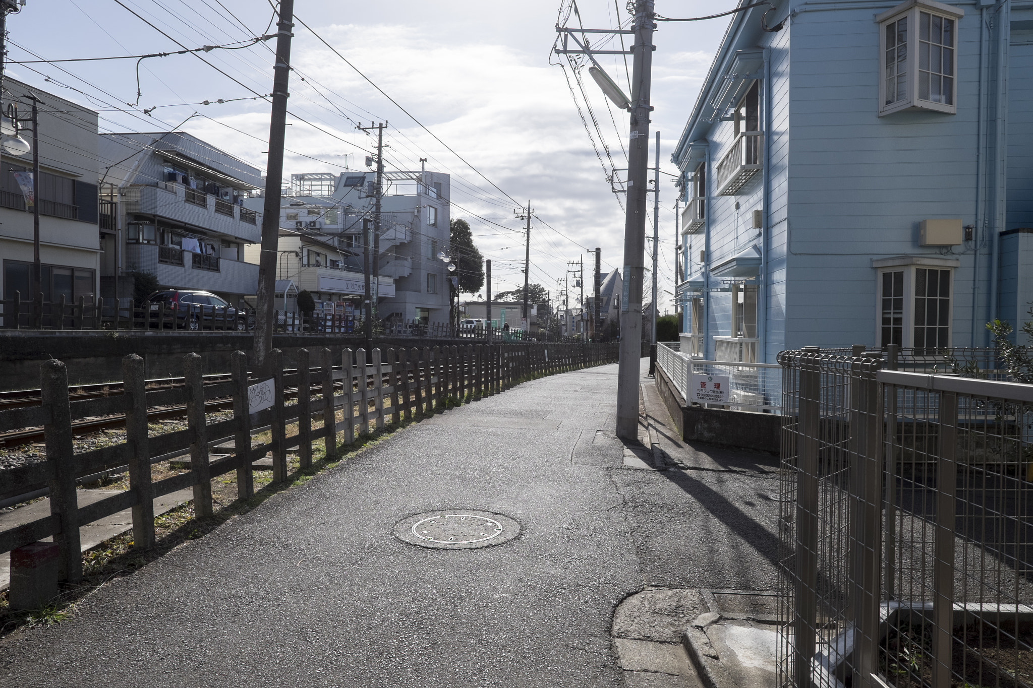 Fujifilm X-T1 + Fujifilm XF 14mm F2.8 R sample photo. Tokyo.世田谷区赤堤　玉電通り photography