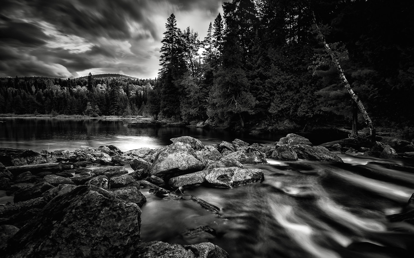 Fujifilm X-E2 + Fujifilm XF 14mm F2.8 R sample photo. L'assomption river, quebec, canada photography