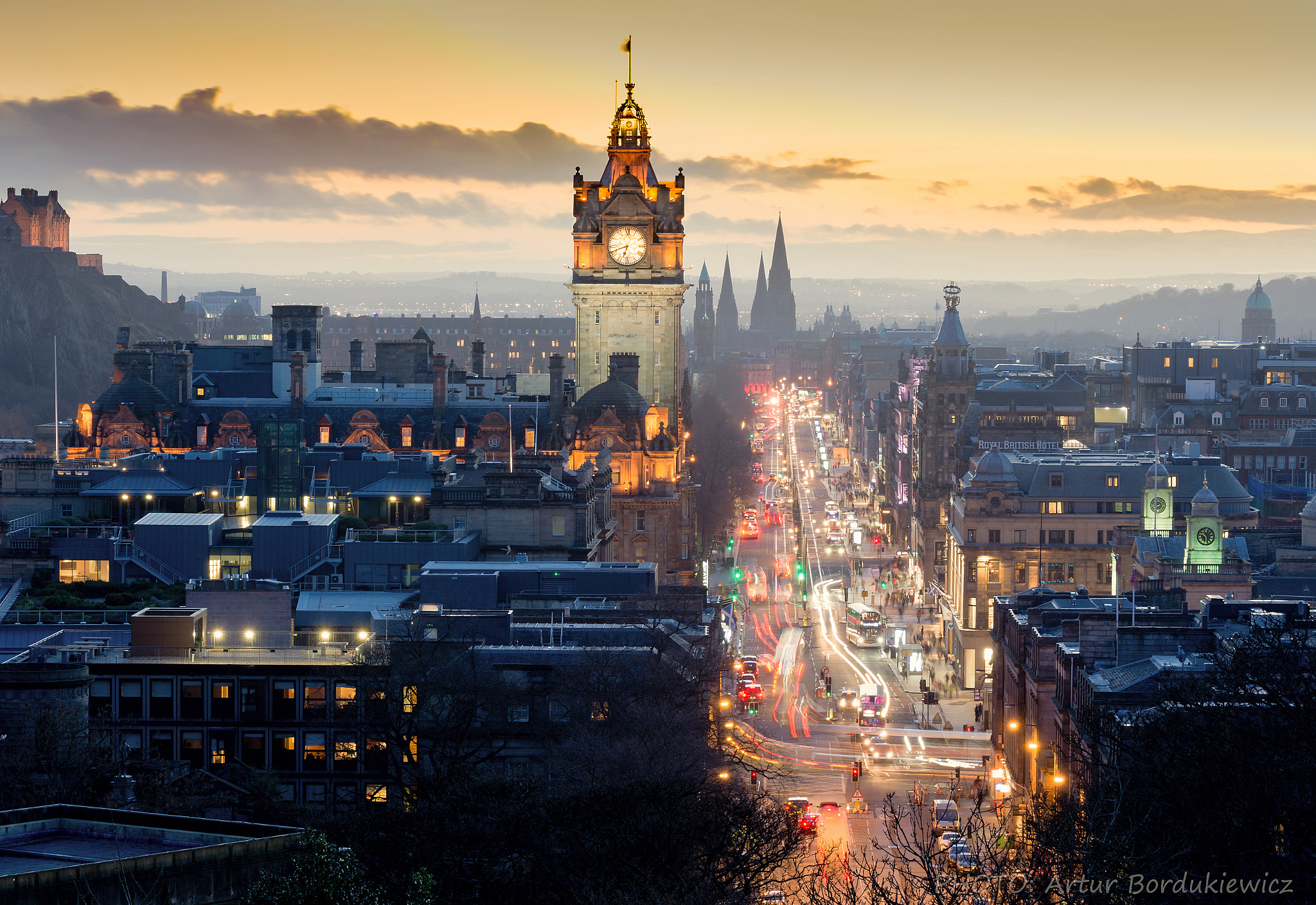 Nikon AF-S Nikkor 70-200mm F2.8G ED VR II sample photo. Edinburgh princes street photography
