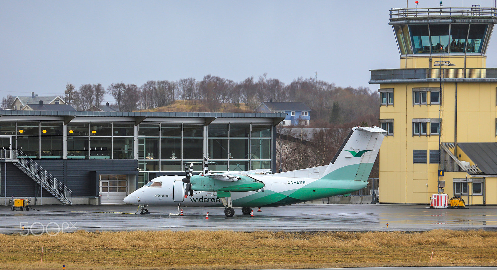 Canon EF 70-300mm F4-5.6L IS USM sample photo. Aircraft photography