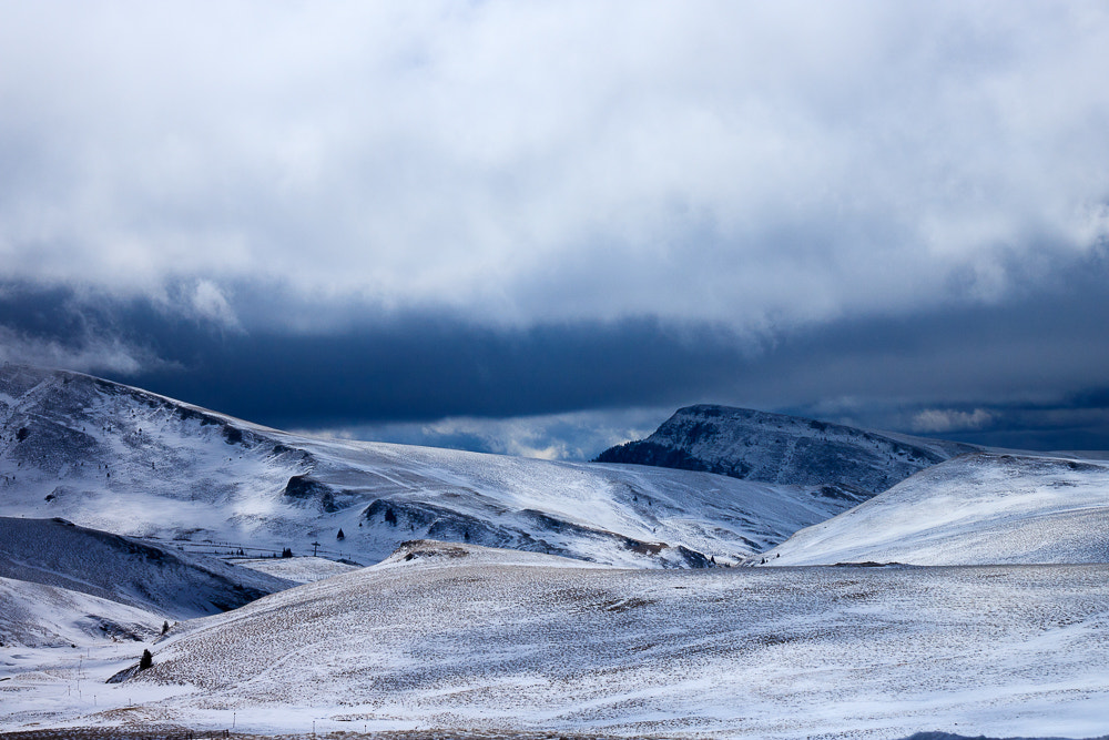 Canon EOS 760D (EOS Rebel T6s / EOS 8000D) + Canon EF 50mm F1.8 STM sample photo. Mountains bucegi photography
