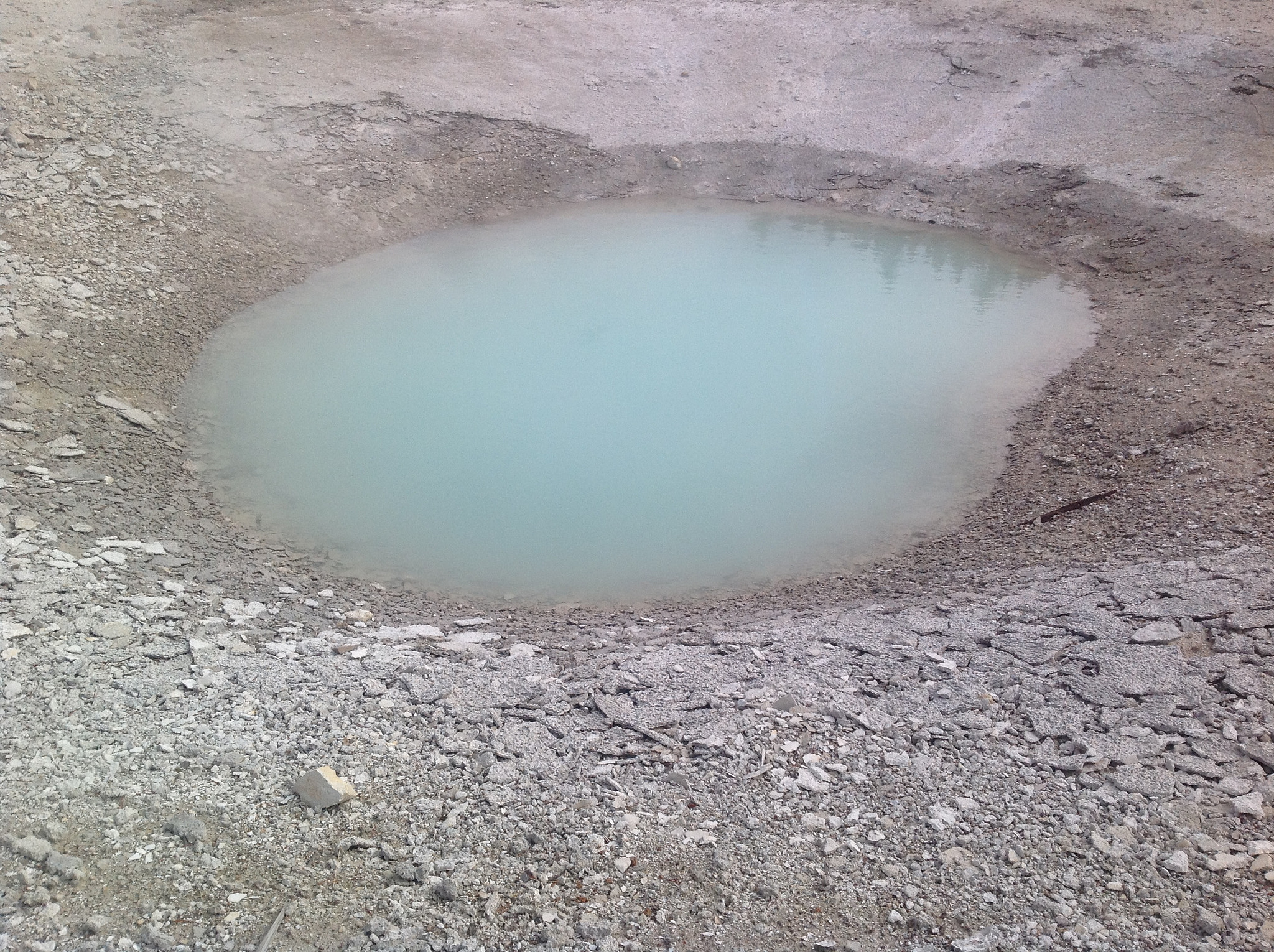Blux Touch Blux Camera V1.1 sample photo. Blue pool, yellowstone, october 2016. photography