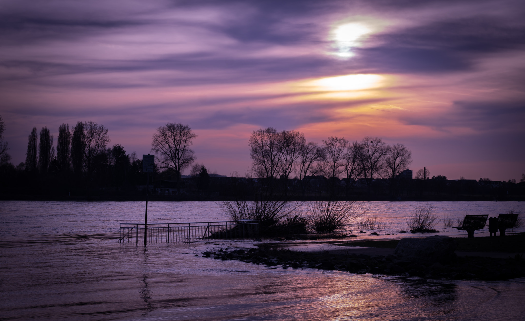 Sony a6300 + Canon EF 50mm F1.8 STM sample photo. Hochwasser photography