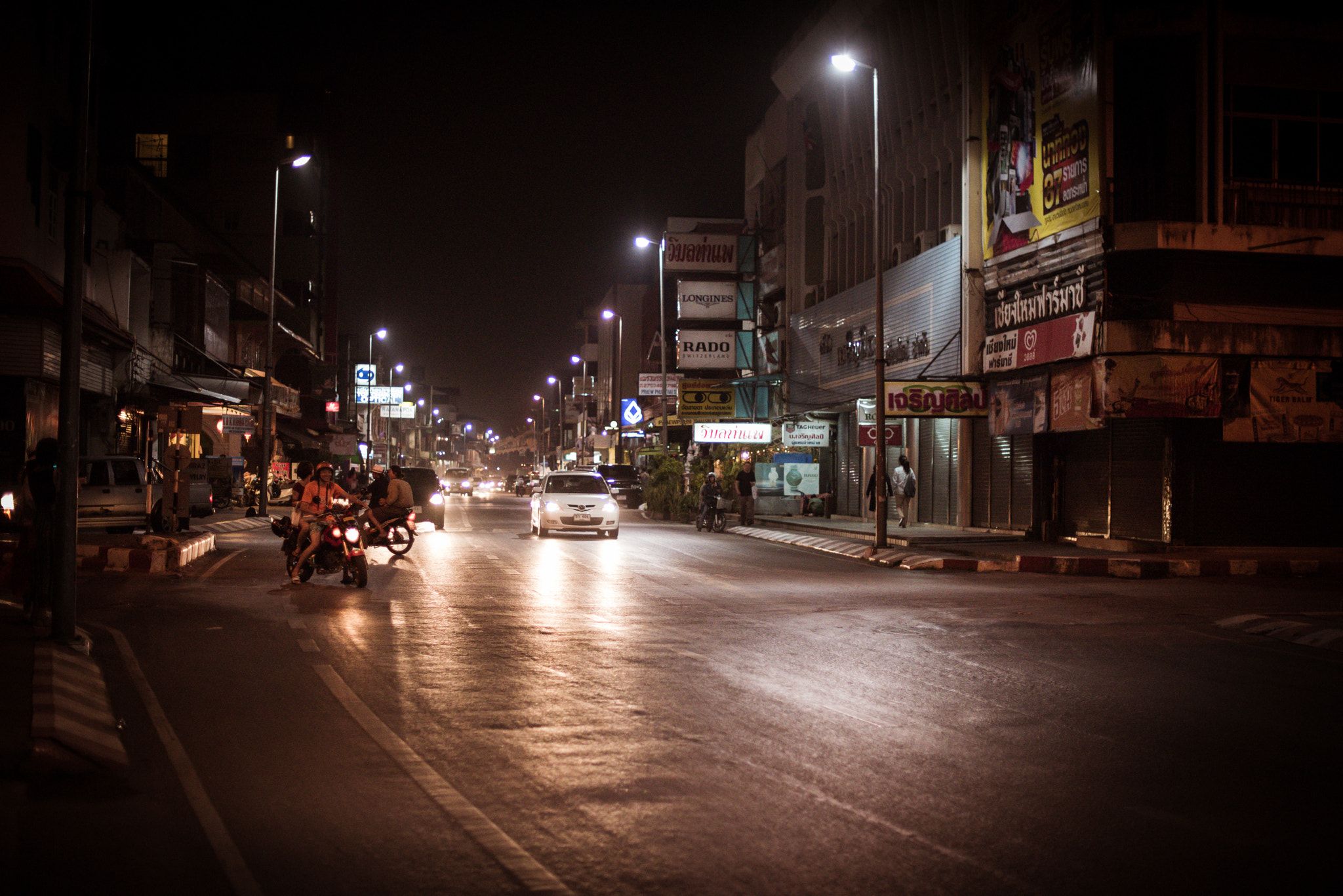 Nikon D810 + Nikon AF-S Nikkor 50mm F1.4G sample photo. Thailand photography