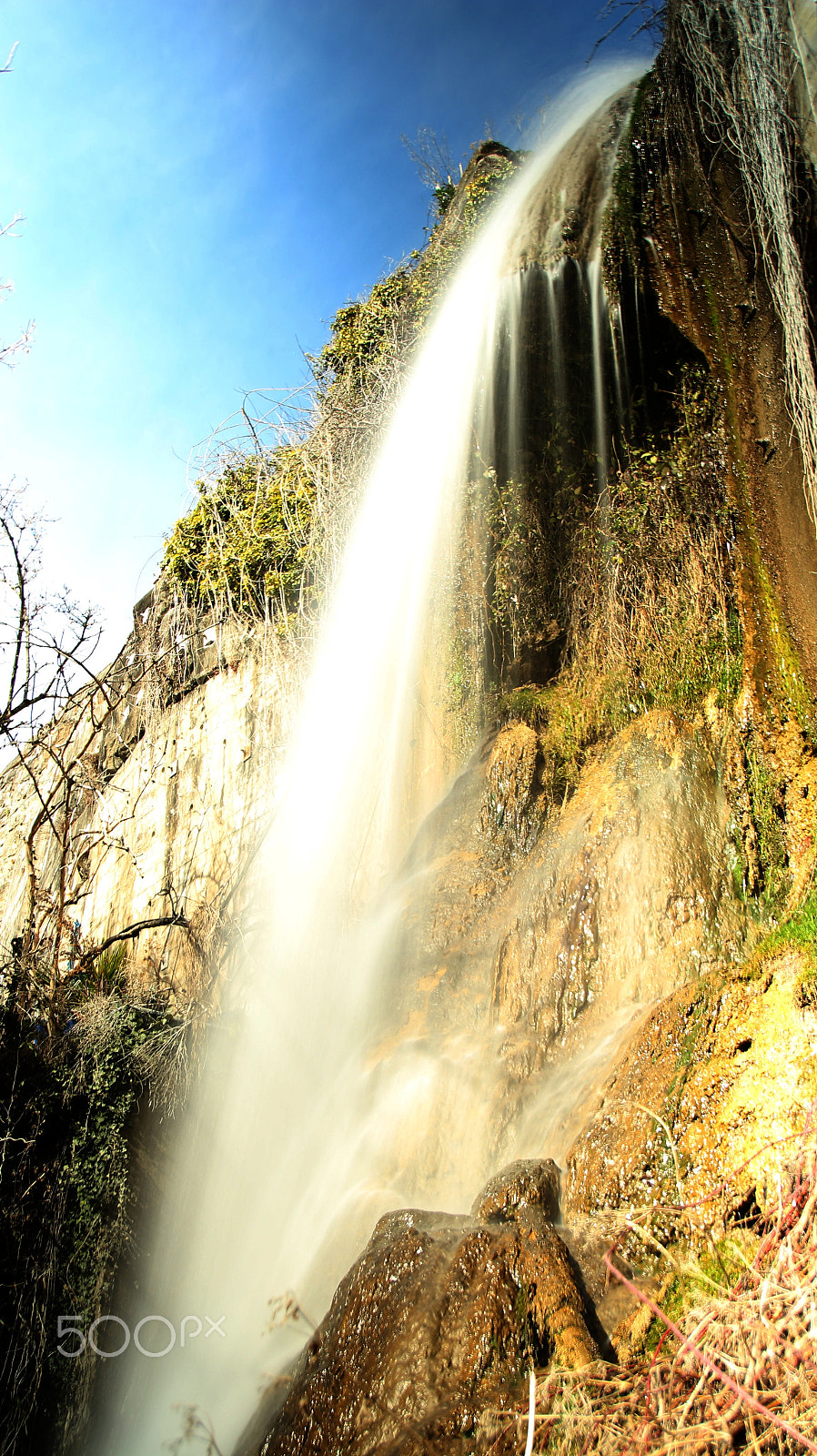 Canon EOS 100D (EOS Rebel SL1 / EOS Kiss X7) + Sigma 18-250mm F3.5-6.3 DC OS HSM sample photo. Waterfall in wy out to the lake by willie b photography