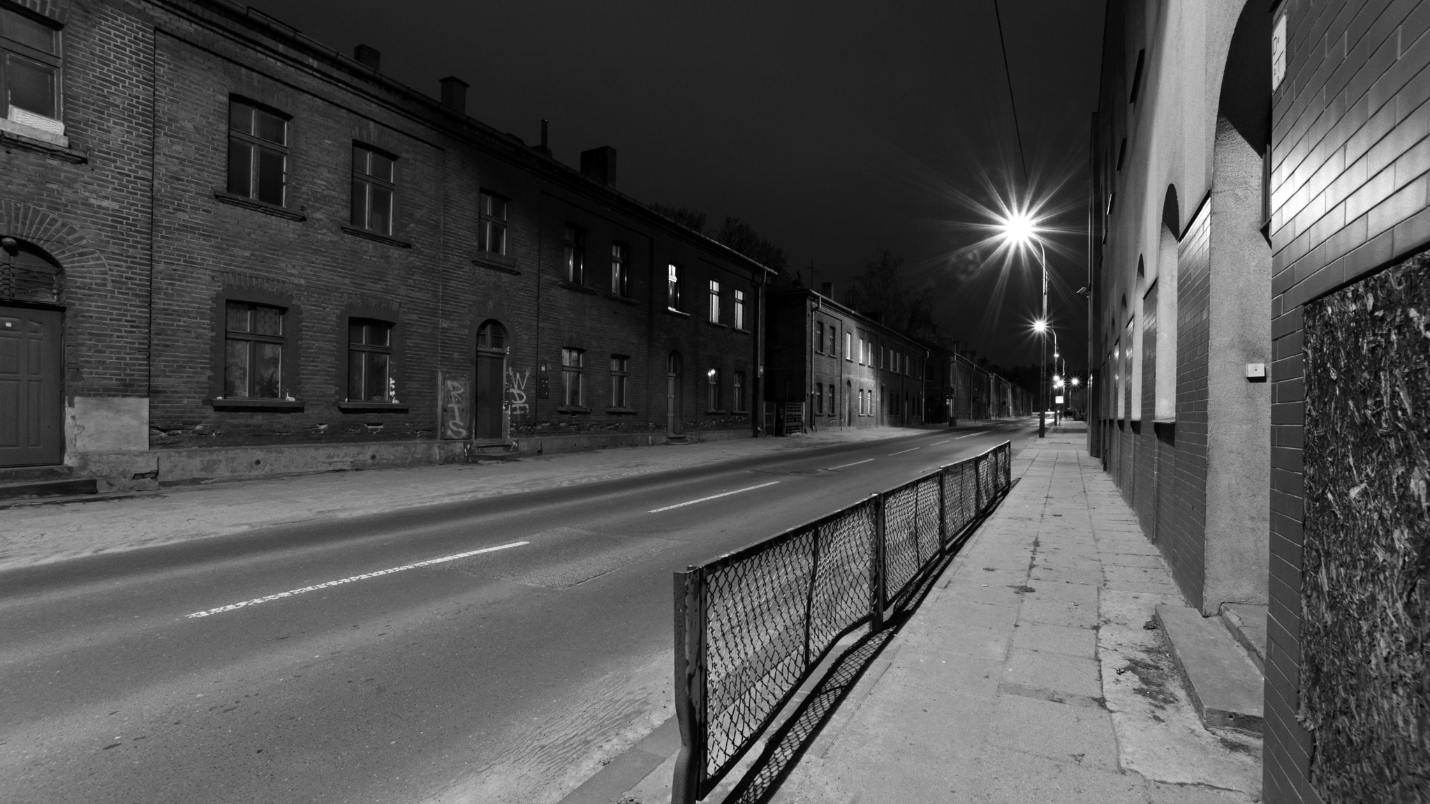 Sony SLT-A65 (SLT-A65V) + Sigma 10-20mm F3.5 EX DC HSM sample photo. Lodz street photography