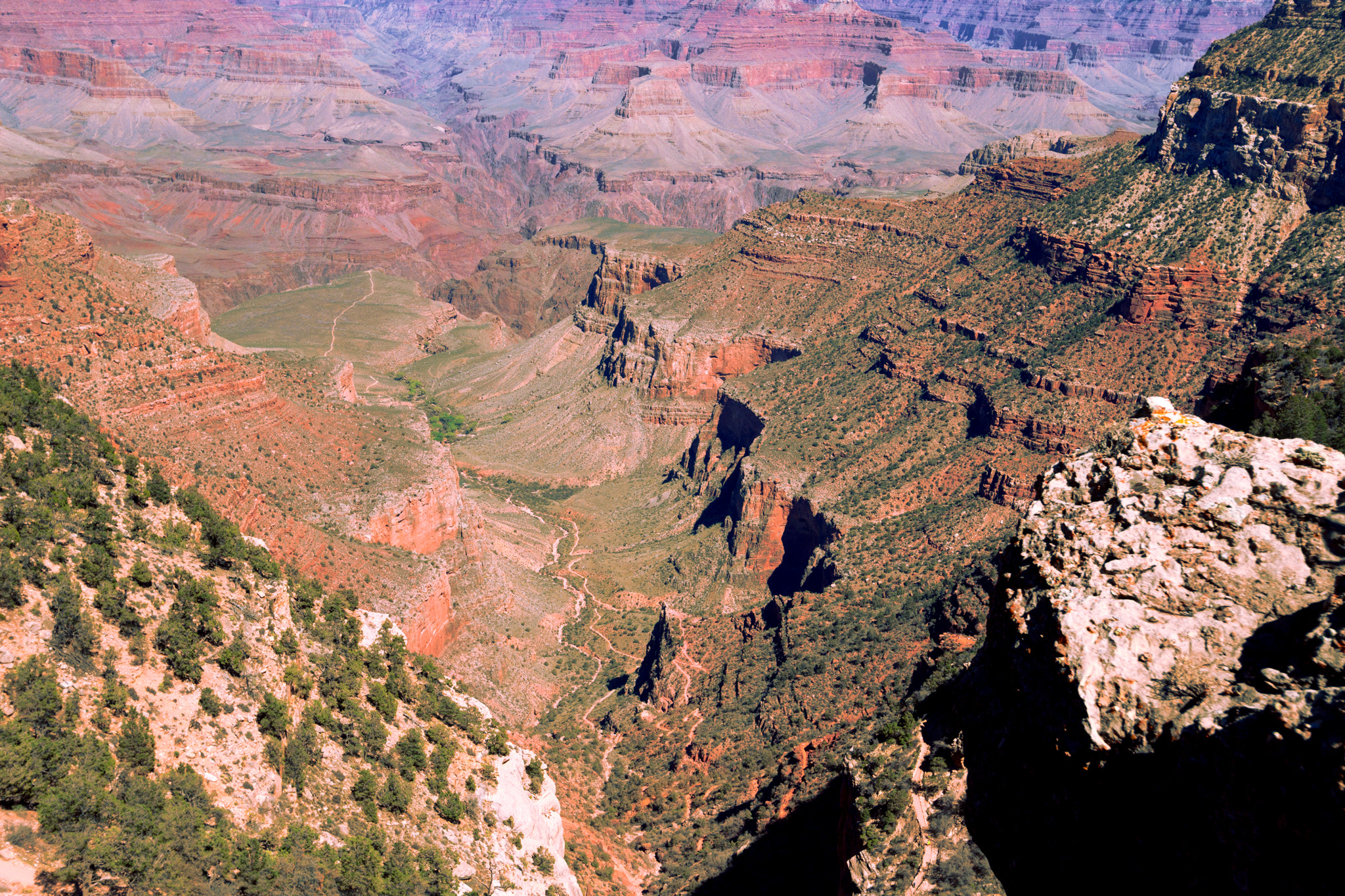 Minolta AF 17-35mm F2.8-4 (D) sample photo. Grand canyon fault line photography
