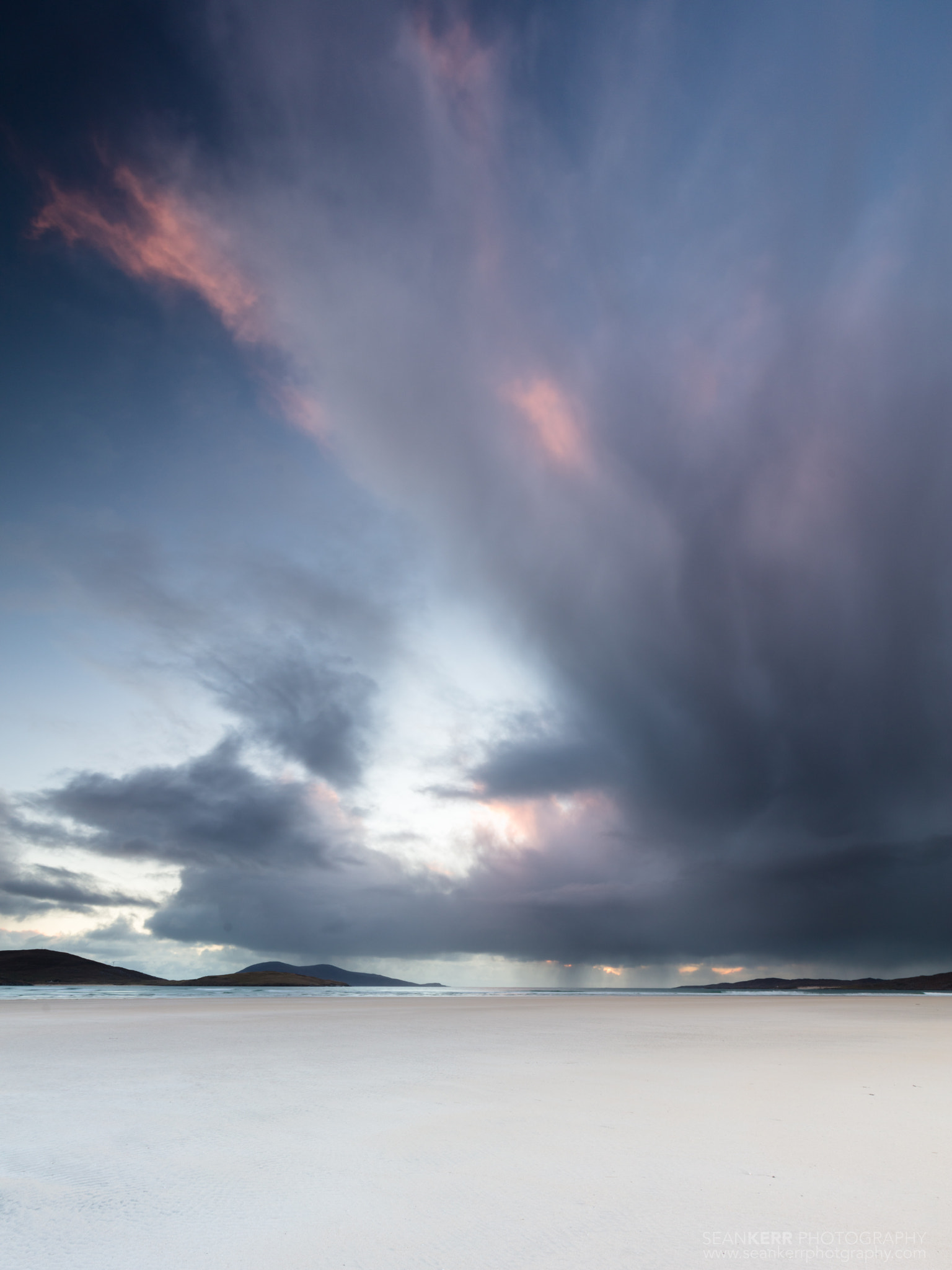 Canon EOS 5DS R sample photo. Brooding luskentyre photography