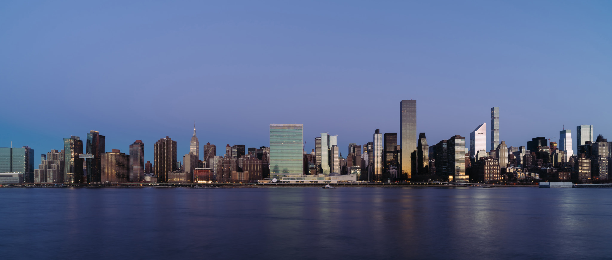 ZEISS Batis 18mm F2.8 sample photo. Midtown east from queens photography