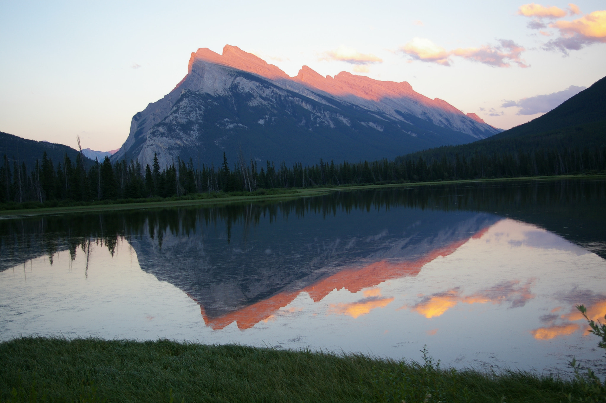 Pentax K100D + Pentax smc DA 18-55mm F3.5-5.6 AL sample photo. Summer sunset mt rundel and vermillion lakes-3 photography