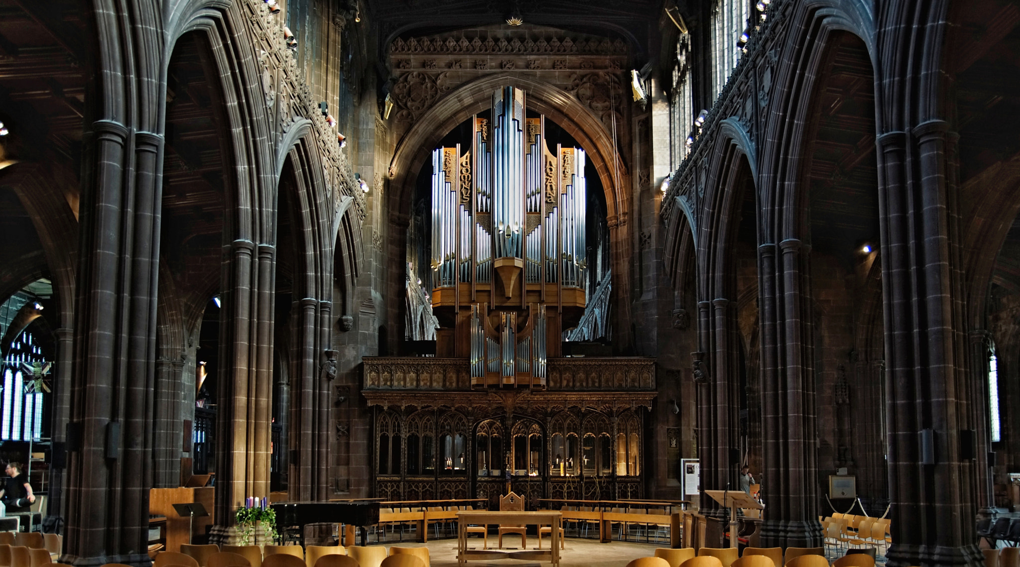 Sony SLT-A65 (SLT-A65V) + Tamron SP AF 17-50mm F2.8 XR Di II LD Aspherical (IF) sample photo. Manchester cathedral photography
